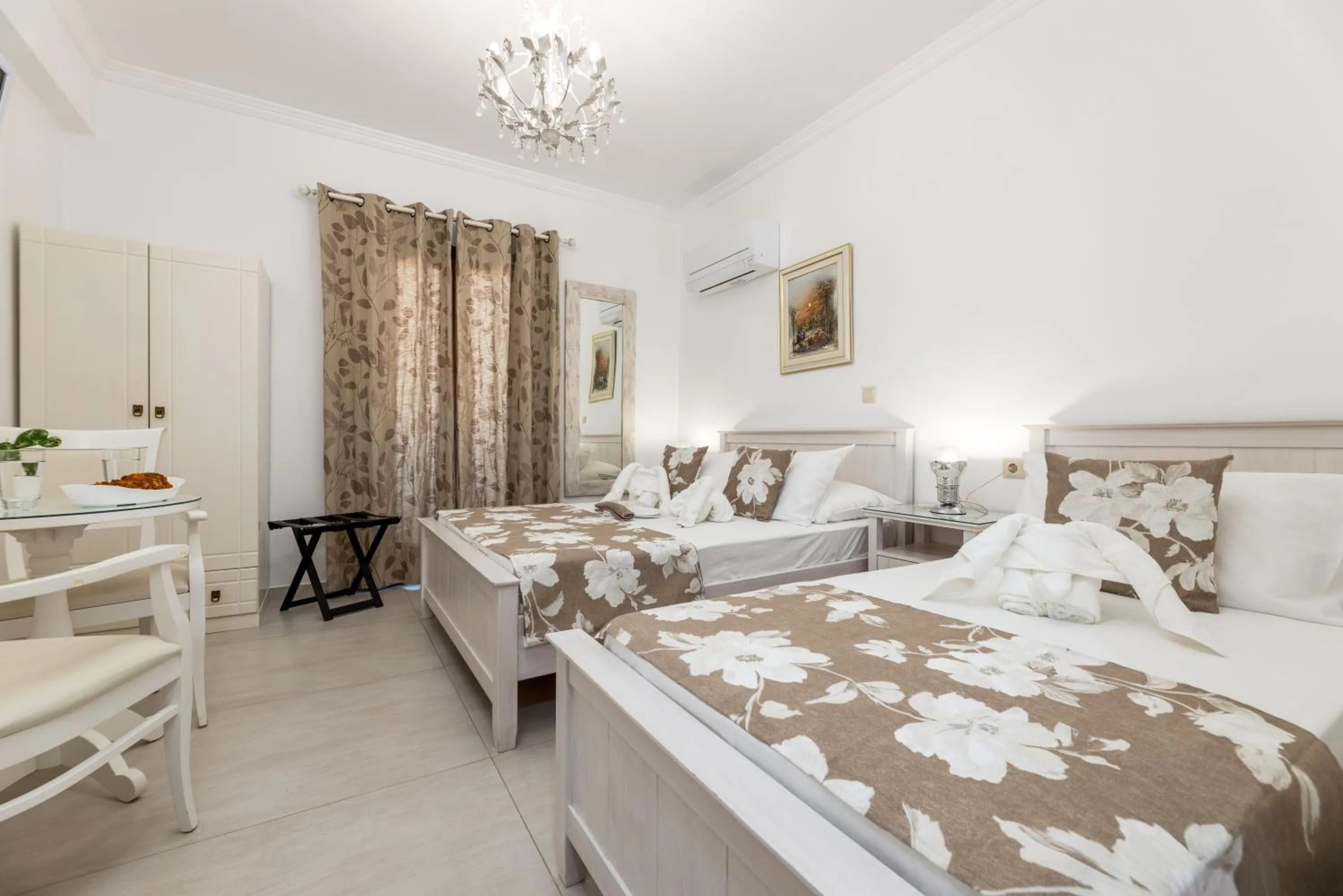 Bedroom, Bed in Panos Luxury Studios