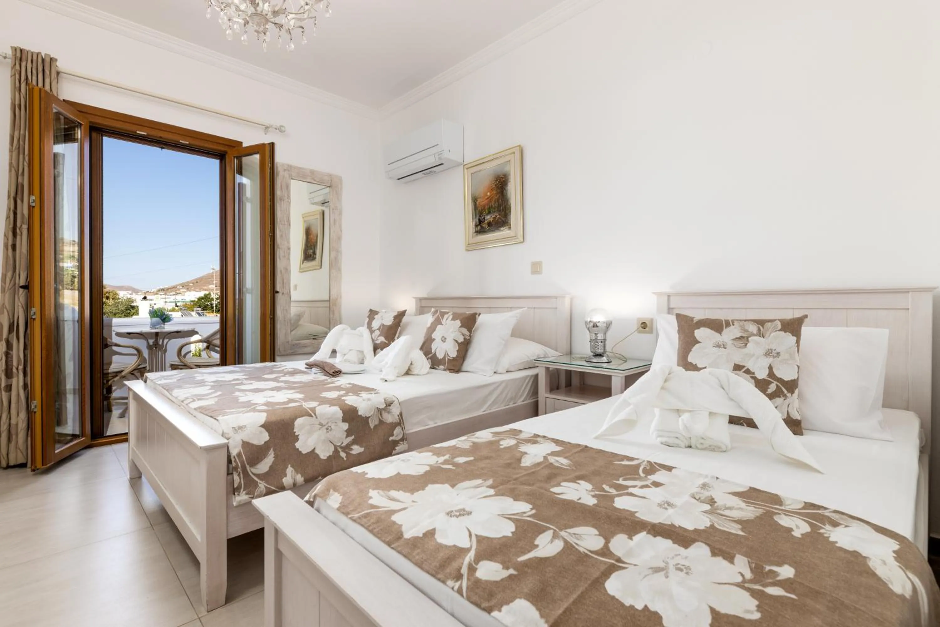 Bedroom, Bed in Panos Luxury Studios