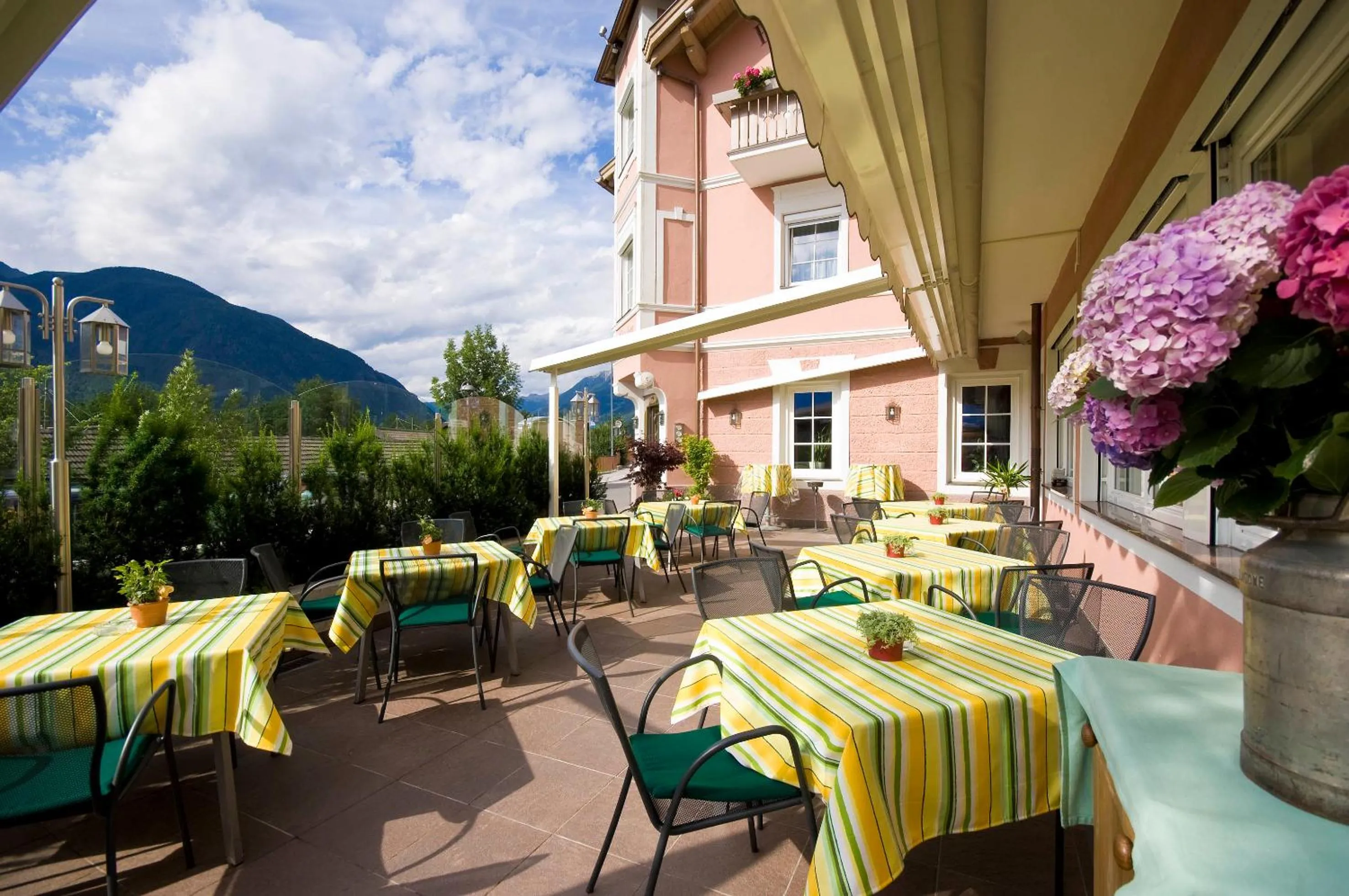 Property building in Hotel Blitzburg