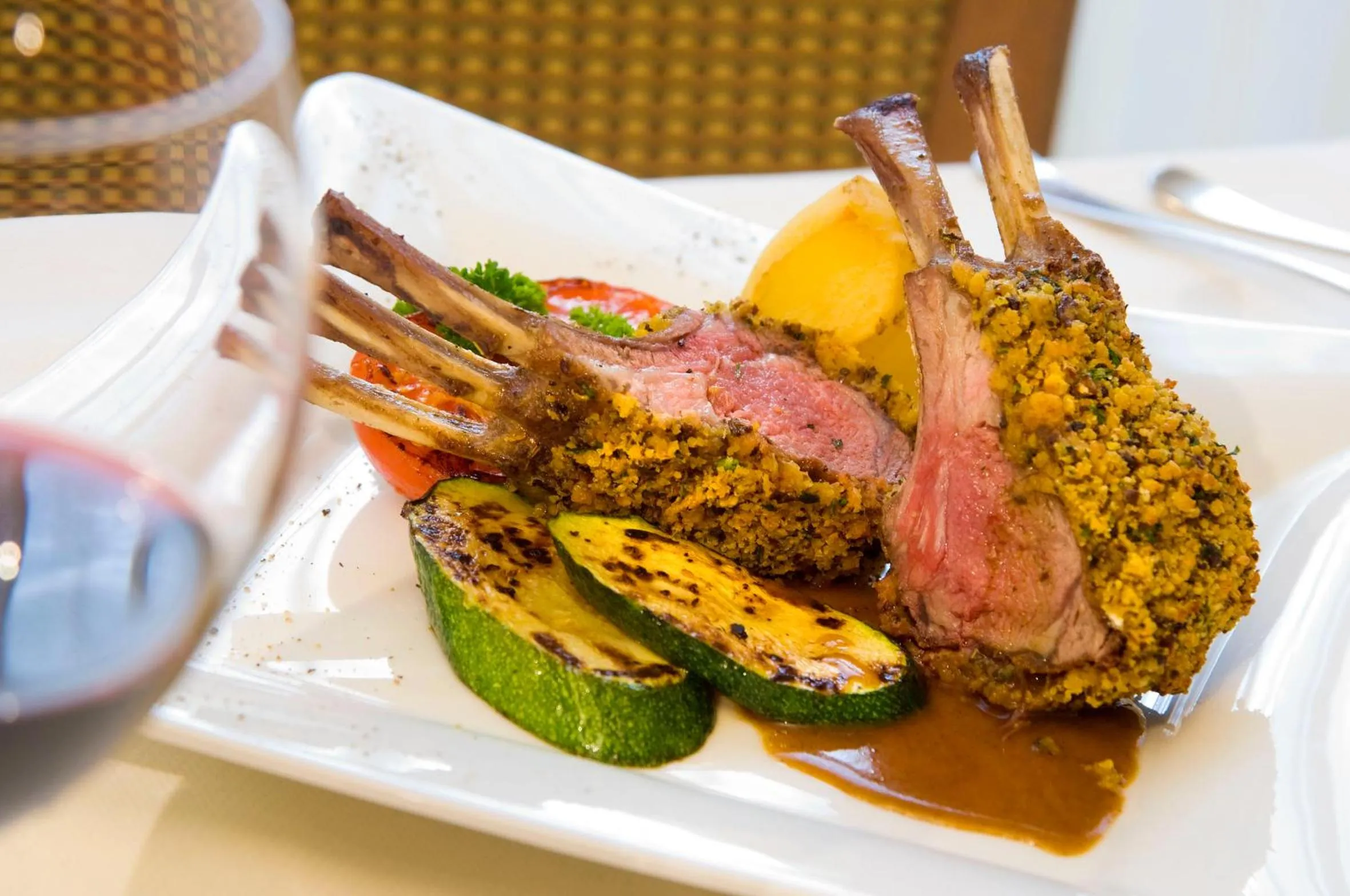 Food and drinks in Hotel Blitzburg