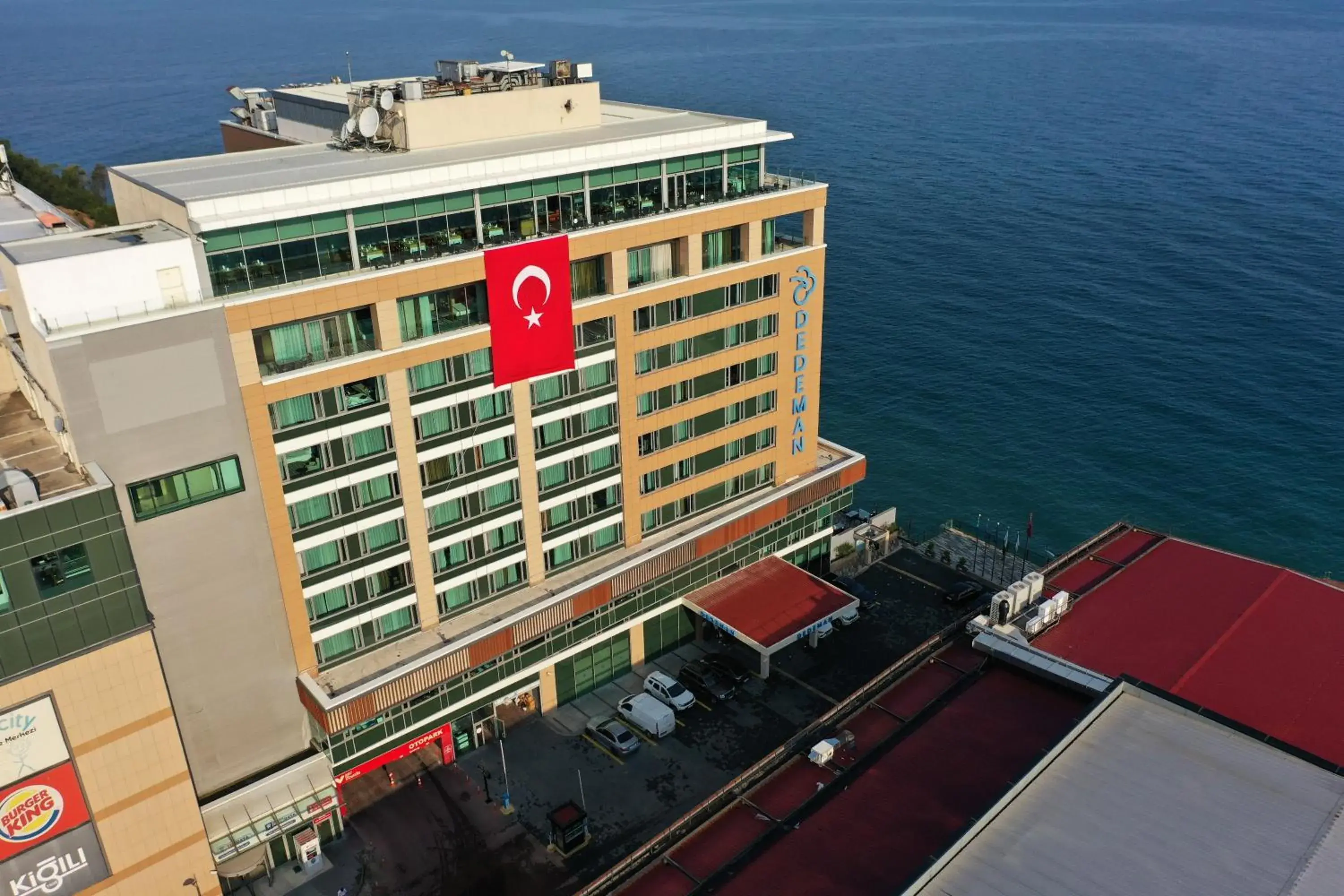 Property building in Dedeman Zonguldak Property building in Dedeman Zonguldak
