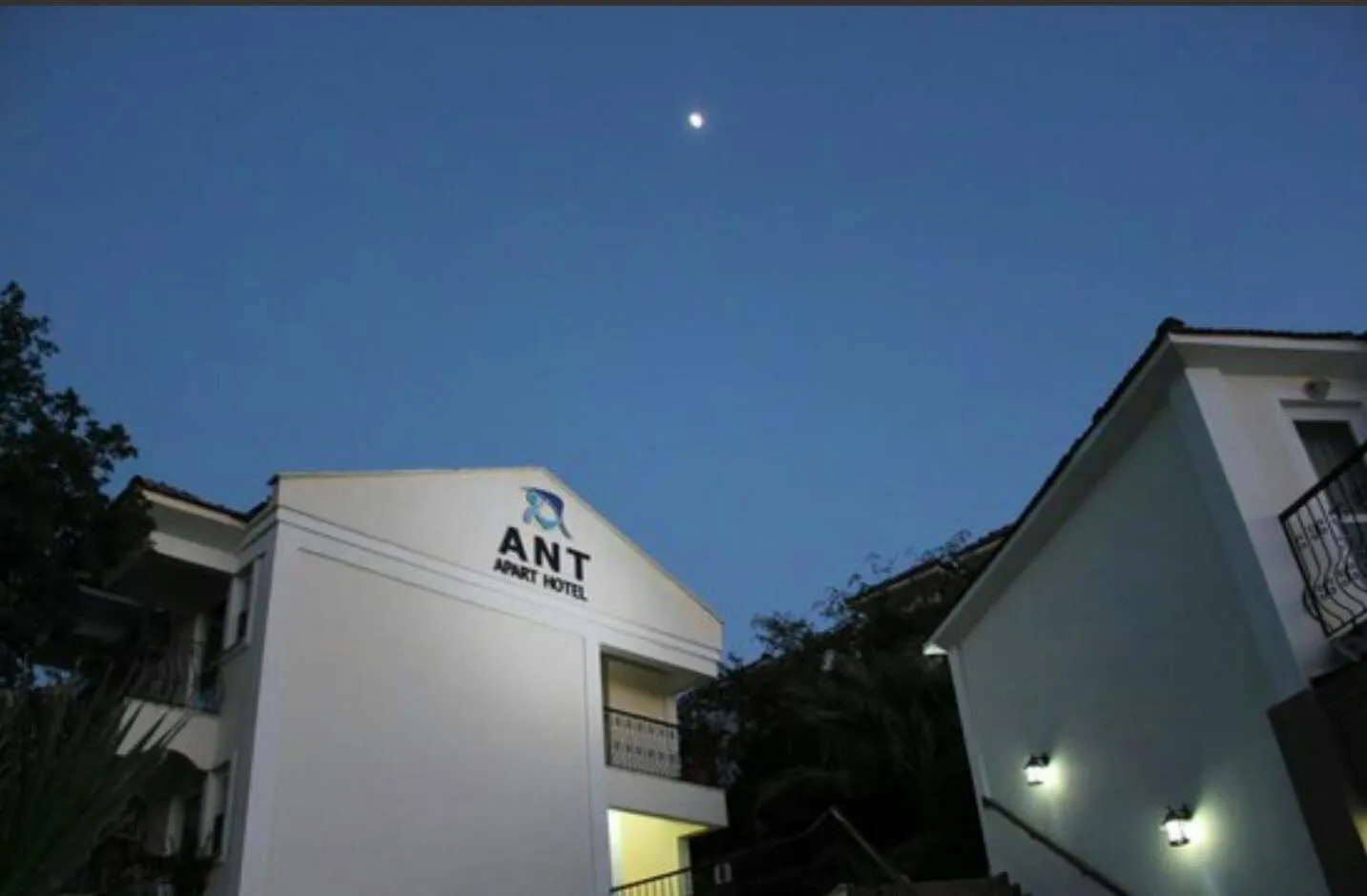 Property building in Ant Apart Hotel