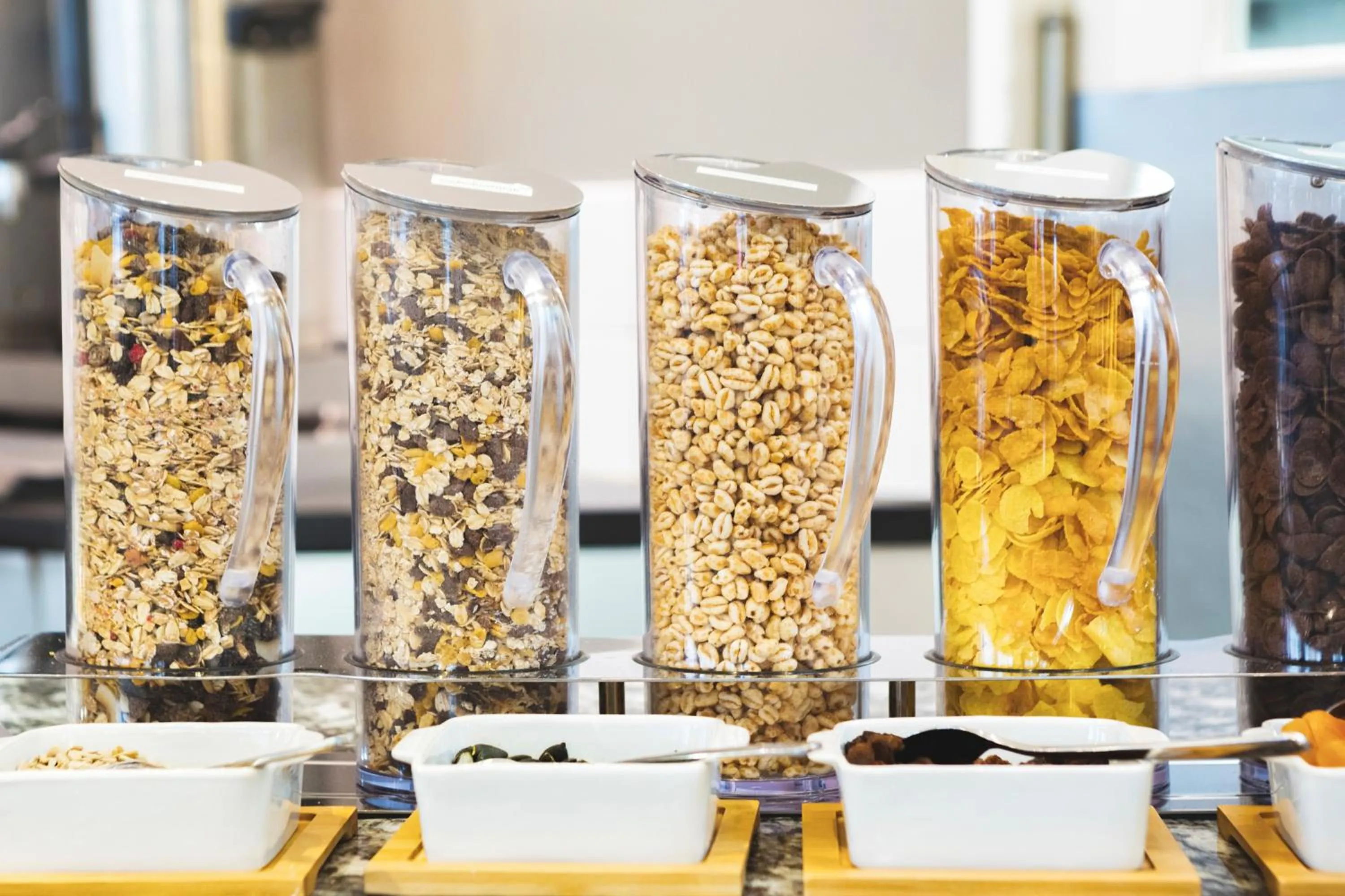 Food and drinks in Hotel Leonet