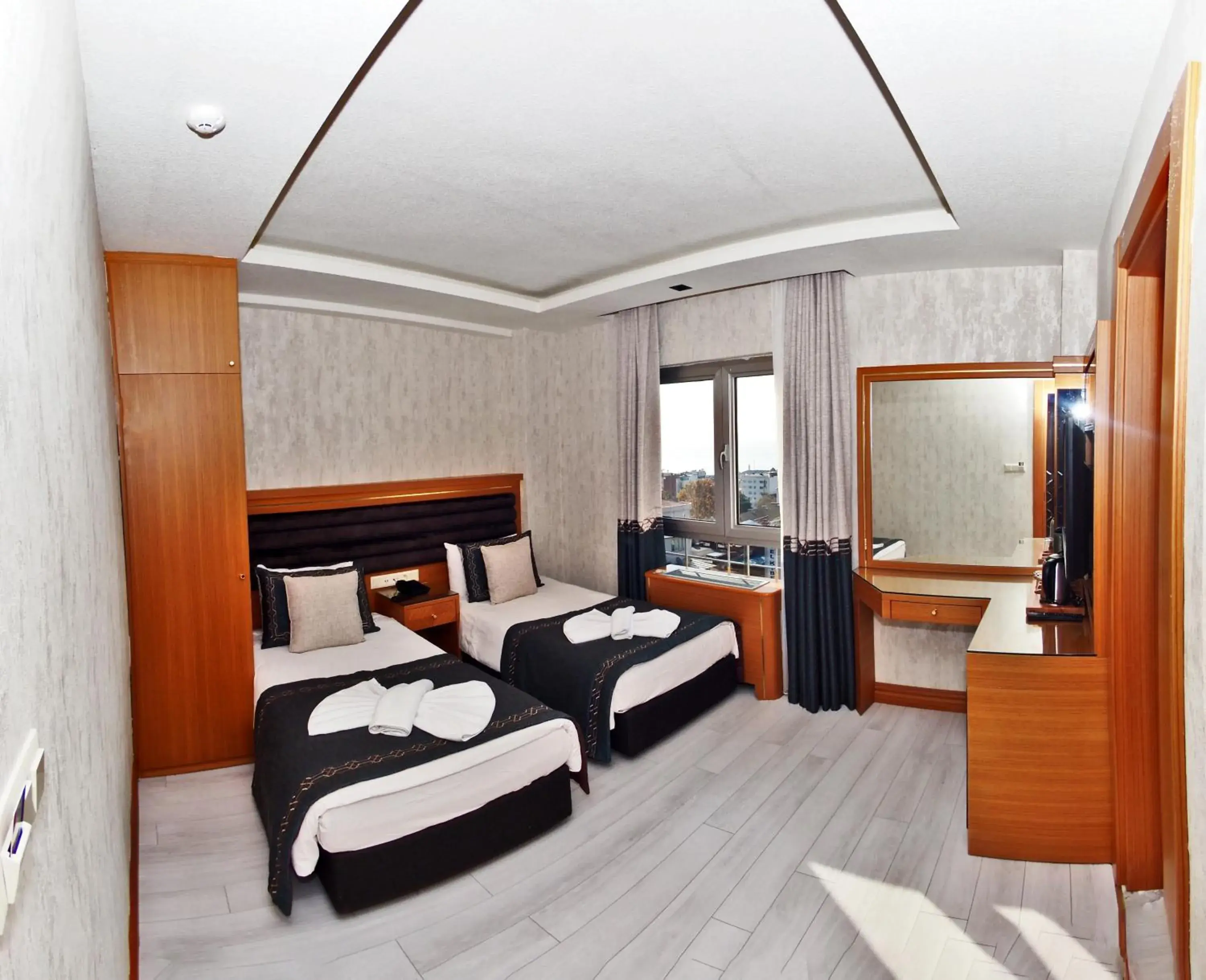 Photo of the whole room, Bed in Grand Emir Hotel Old City Photo of the whole room, Bed in Grand Emir Hotel Old City