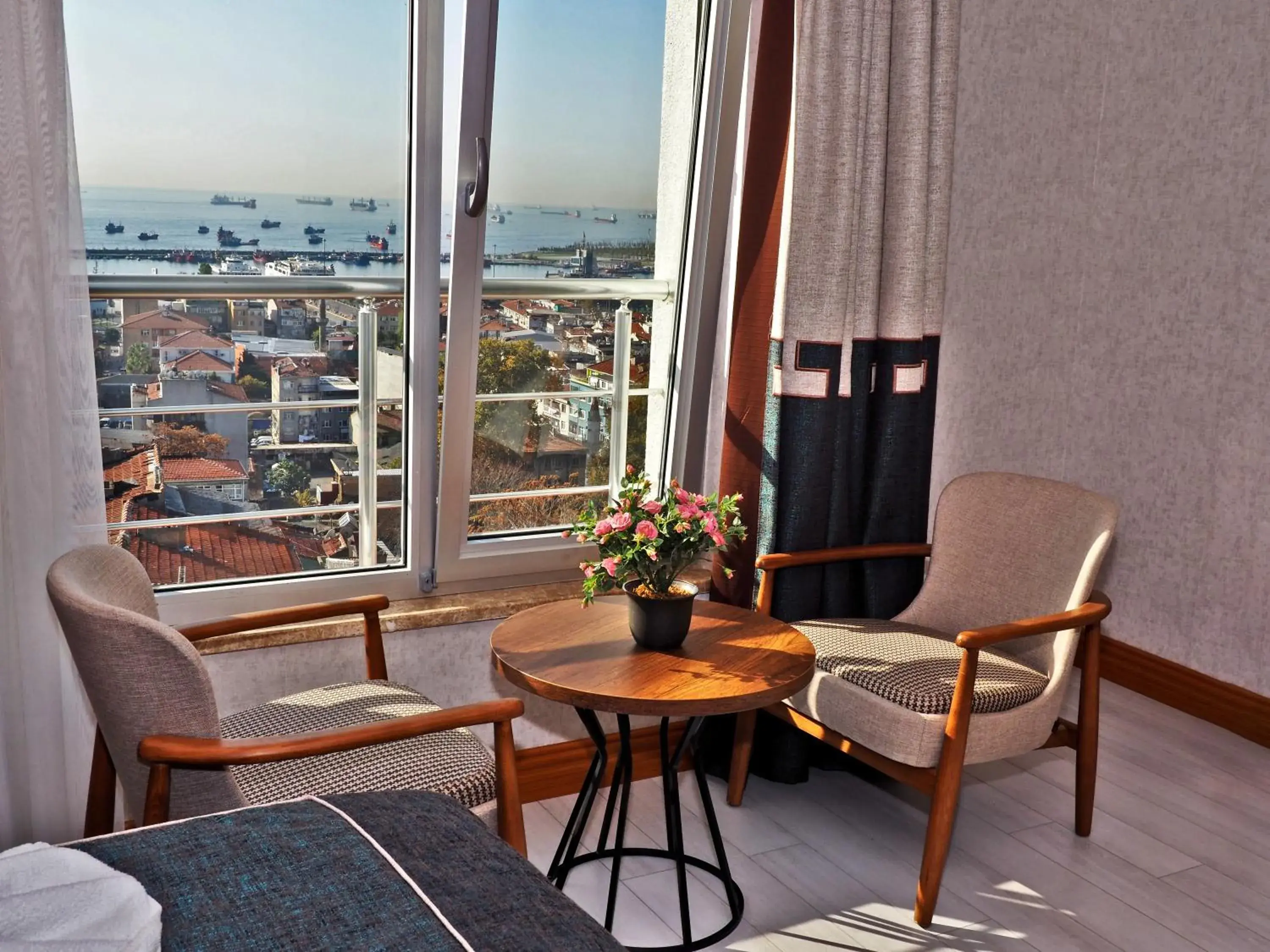 Sea view in Grand Emir Hotel Old City Sea view in Grand Emir Hotel Old City