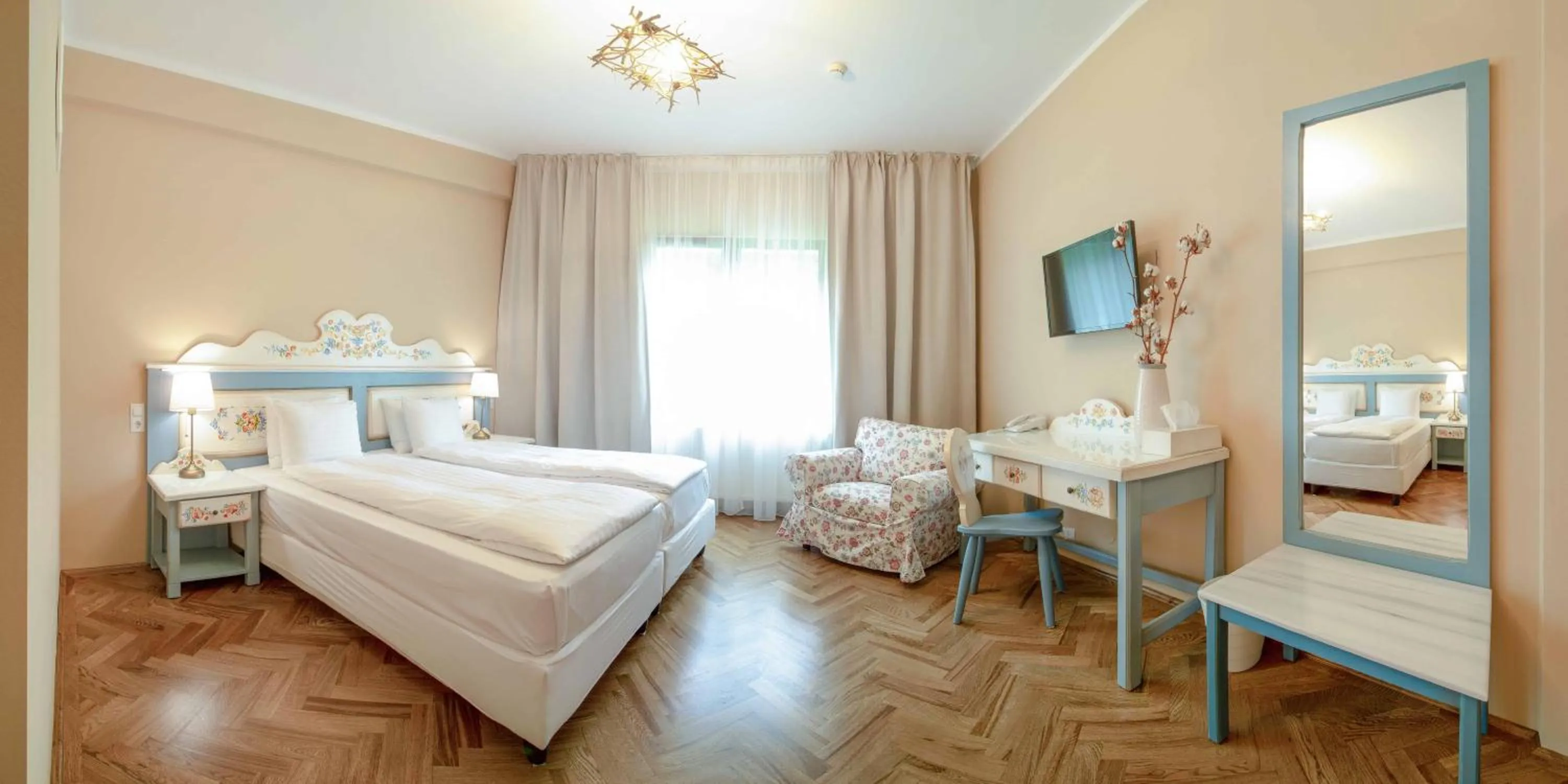 Photo of the whole room, Bed in Wolkendorf Bio Hotel & Spa