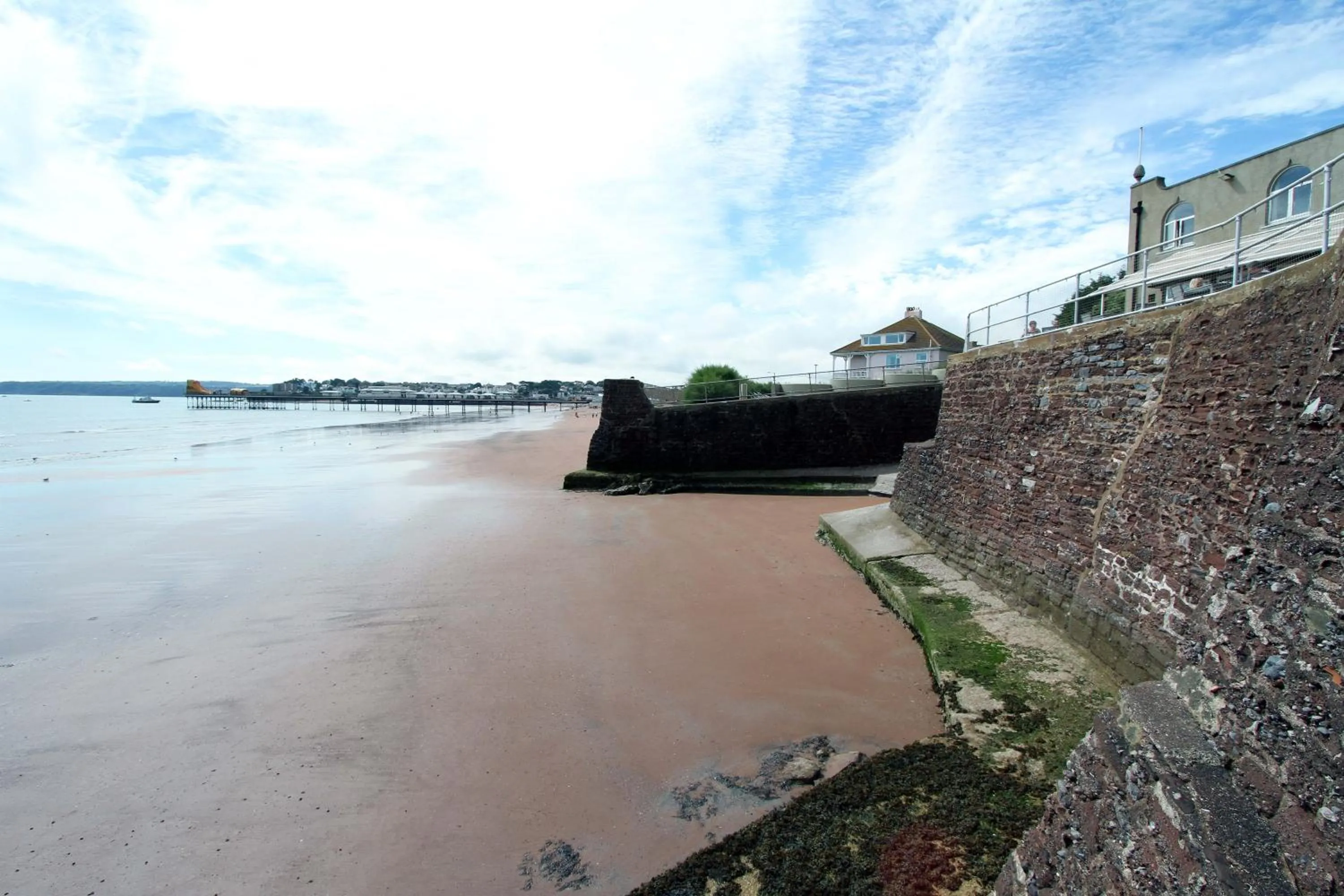 Beach in Redcliffe Hotel