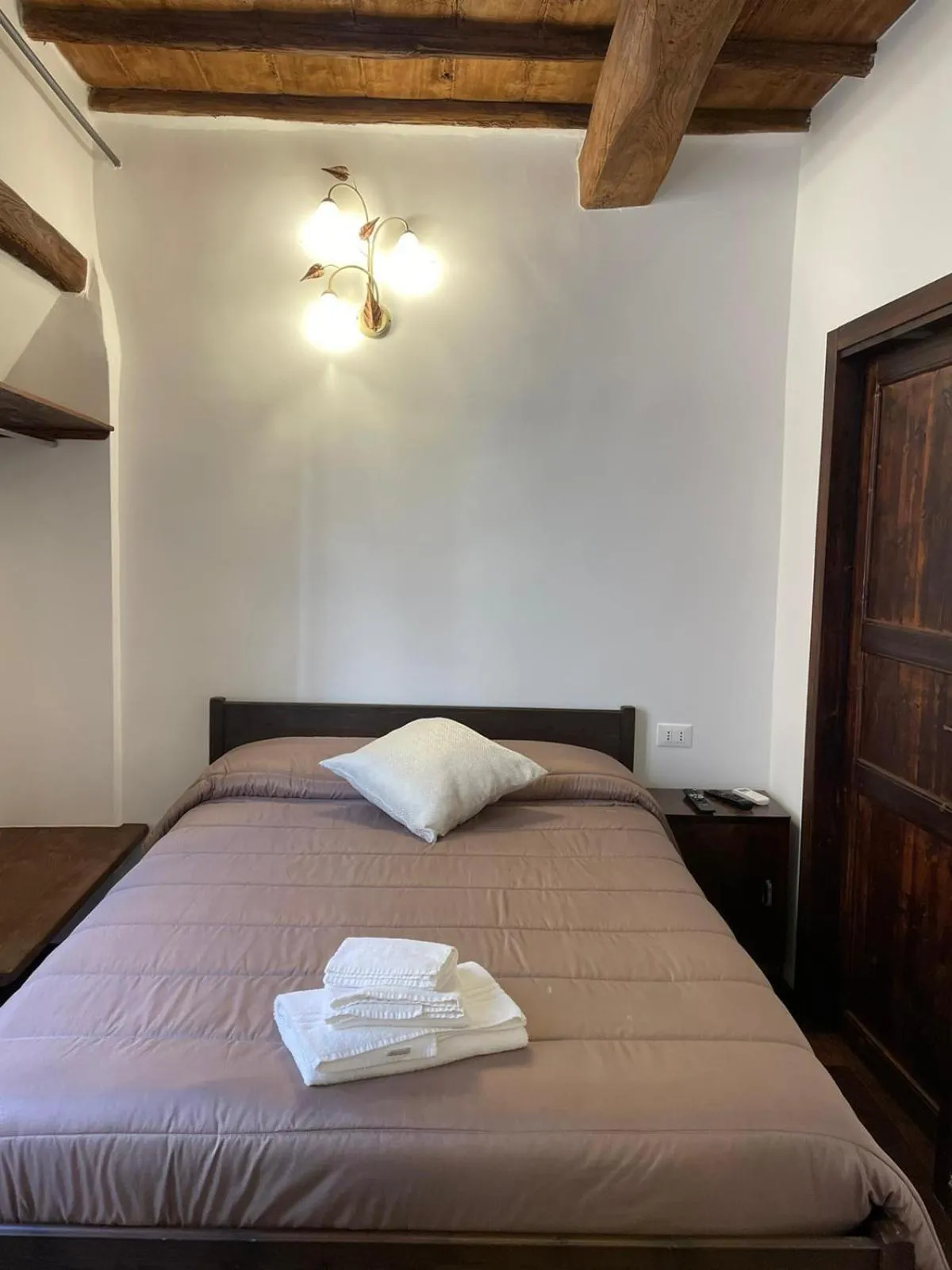 Photo of the whole room, Bed in Luxury Relais Cuore Sabino