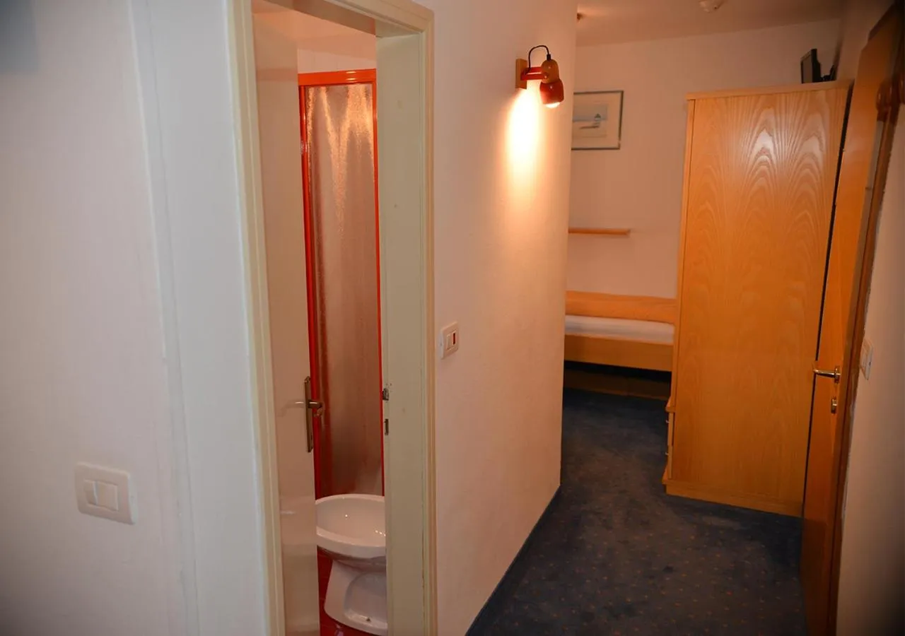 Bed in Hotel Regina Delle Dolomiti