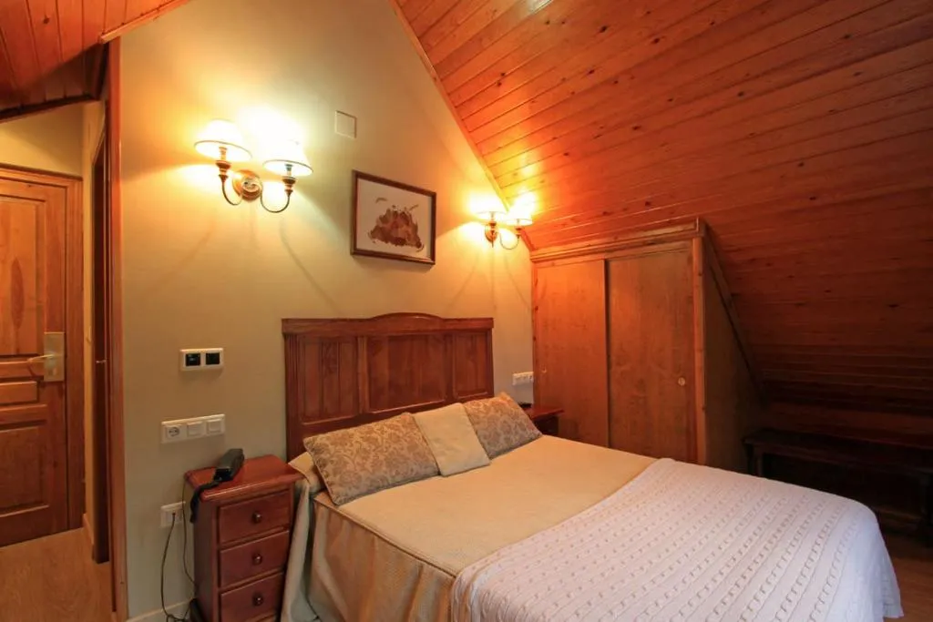 Bed in Hotel-Aparthotel El Reyno