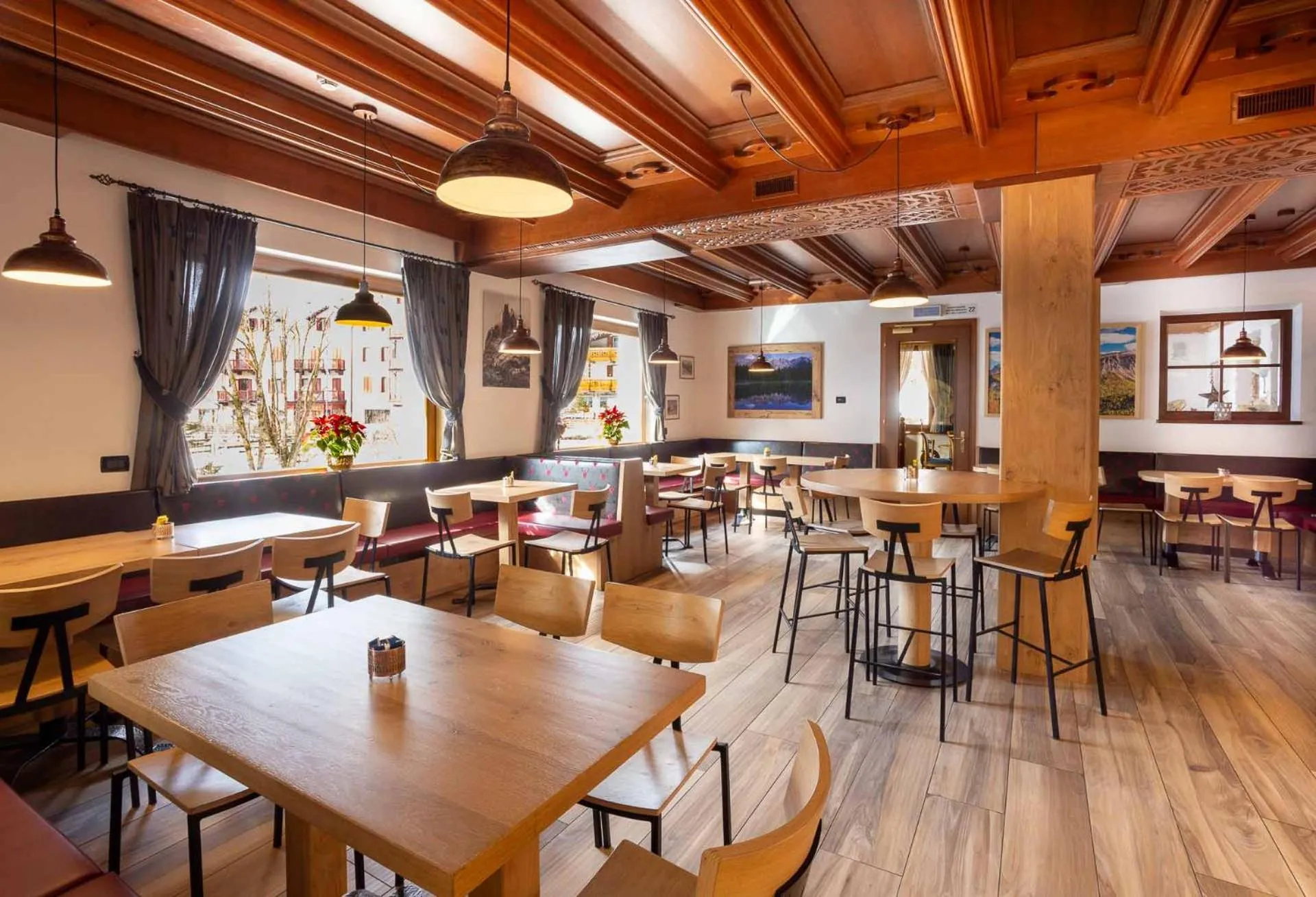 Lounge or bar in Hotel Crepei