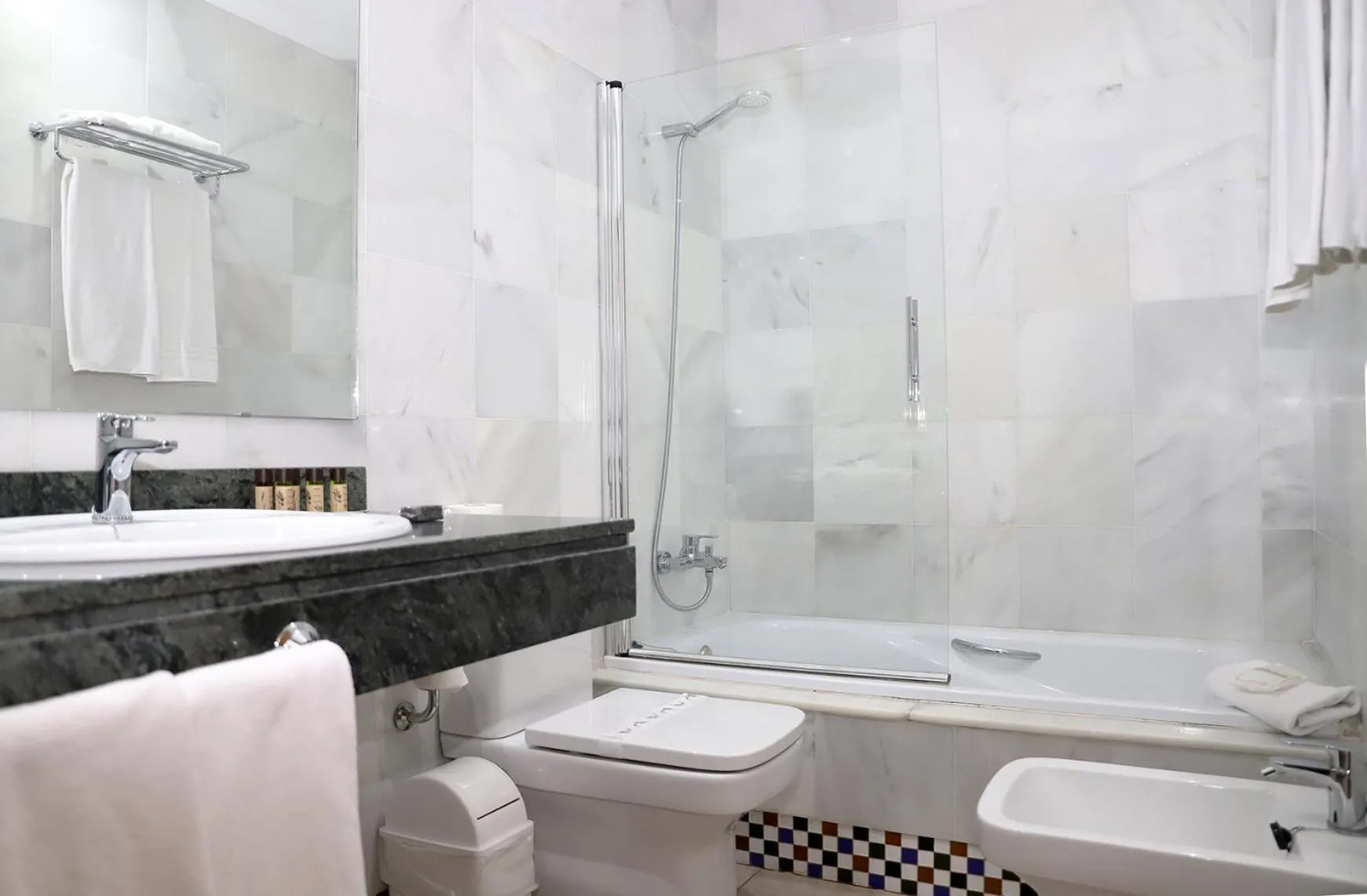Hostal Doña Lola Marina