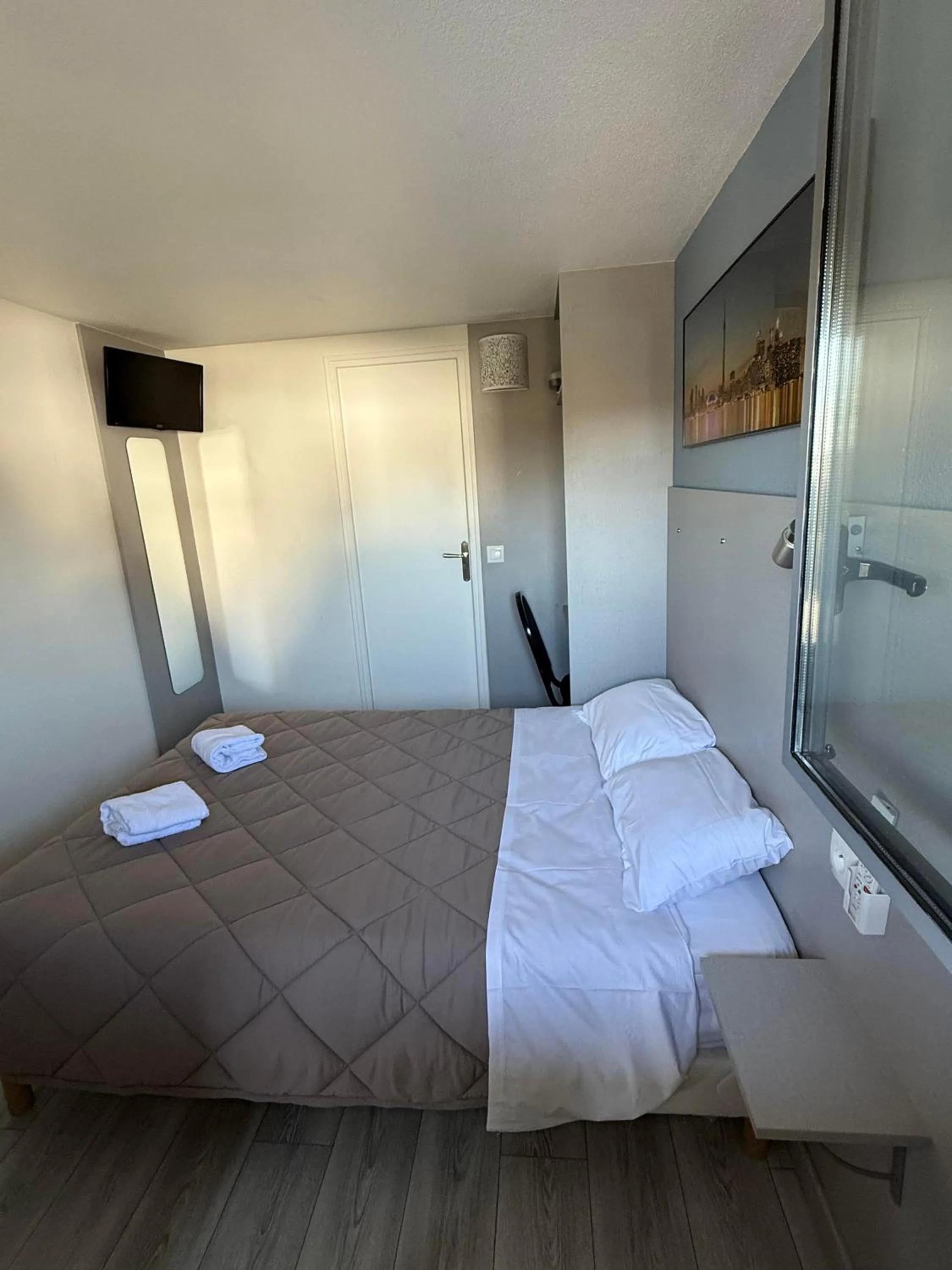 Bedroom, Bed in Fasthotel Roissy - Saint-Witz