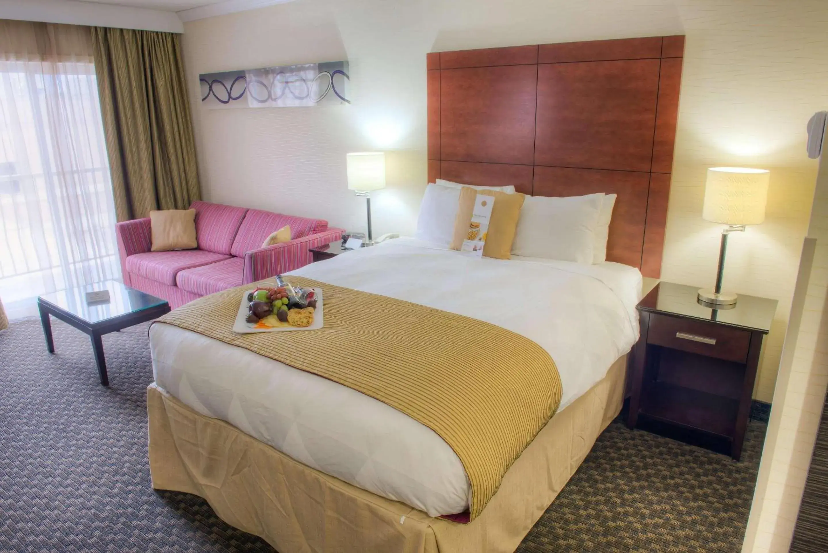 Bedroom, Bed in Radisson Hotel Sudbury Bedroom, Bed in Radisson Hotel Sudbury