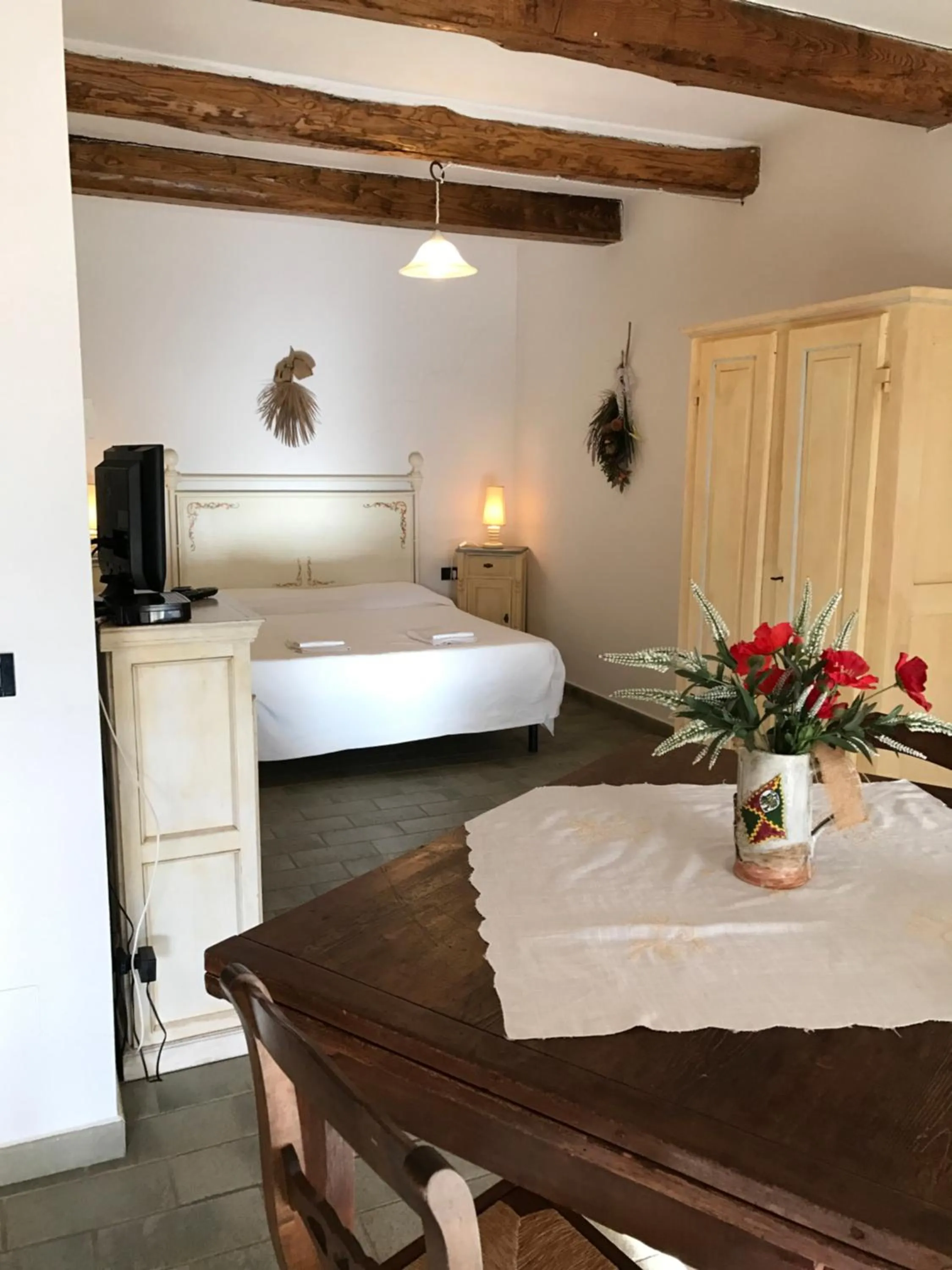 Photo of the whole room in Casale San Giovanni