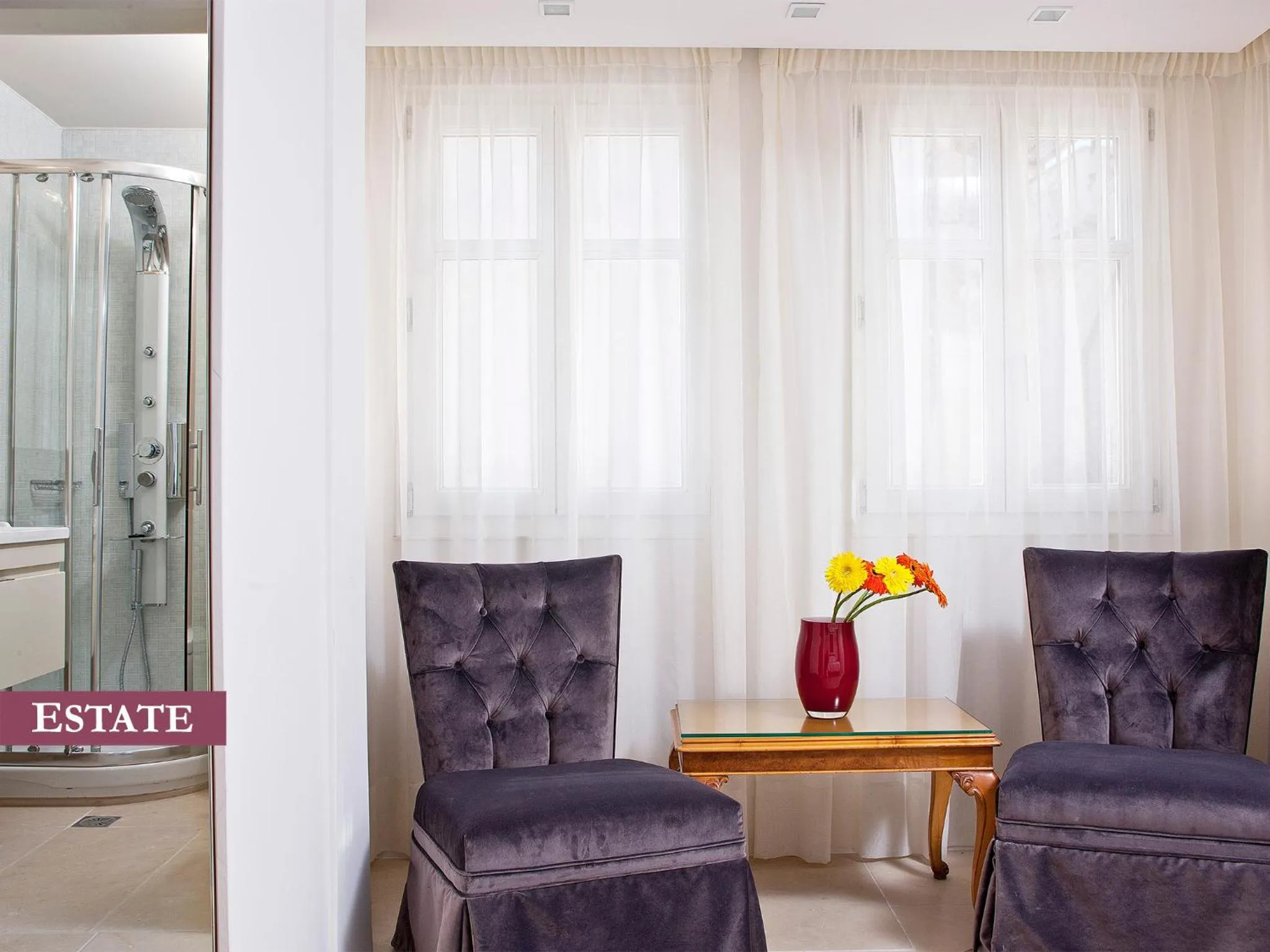 Bathroom, Seating Area in Rimondi Estate