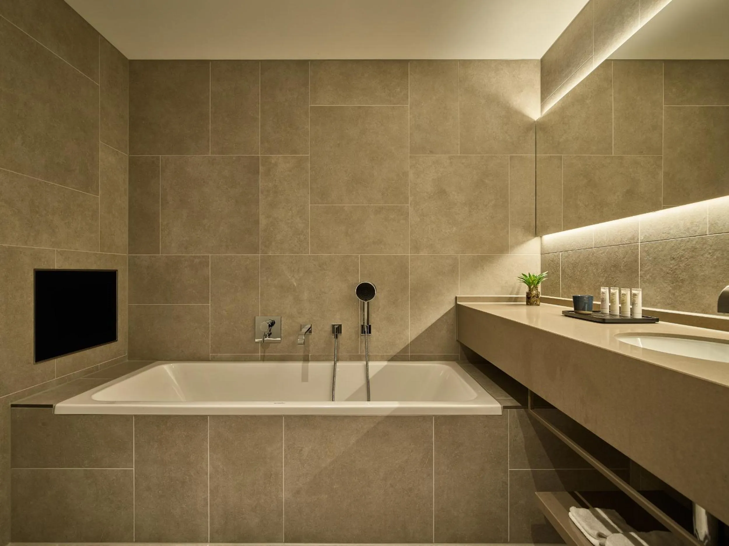 Bathroom in Hotel de Blanke Top