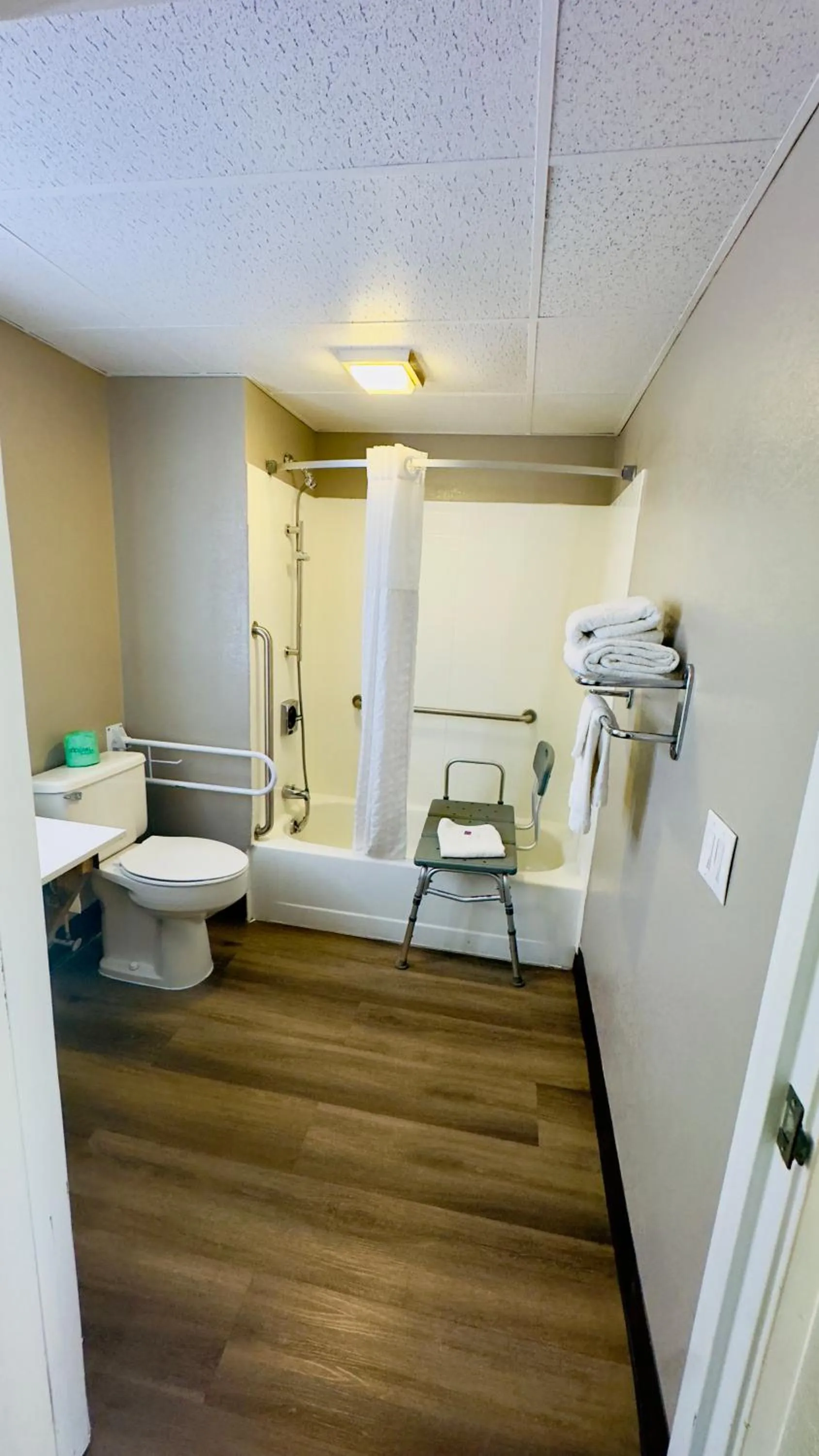 Bathroom in Motel 6 McGraw, NY - Cortland