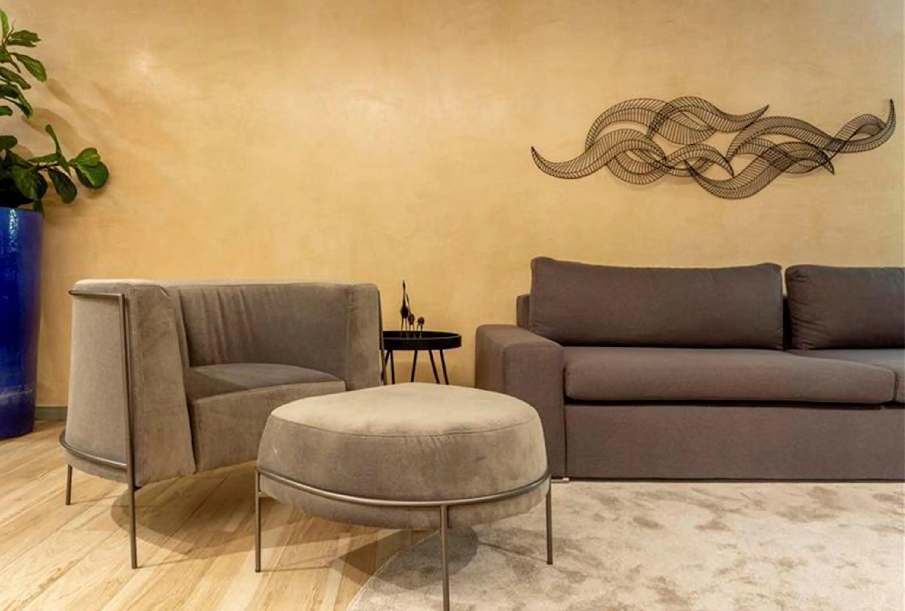 Decorative detail in Blue Tree Towers Rio Poty