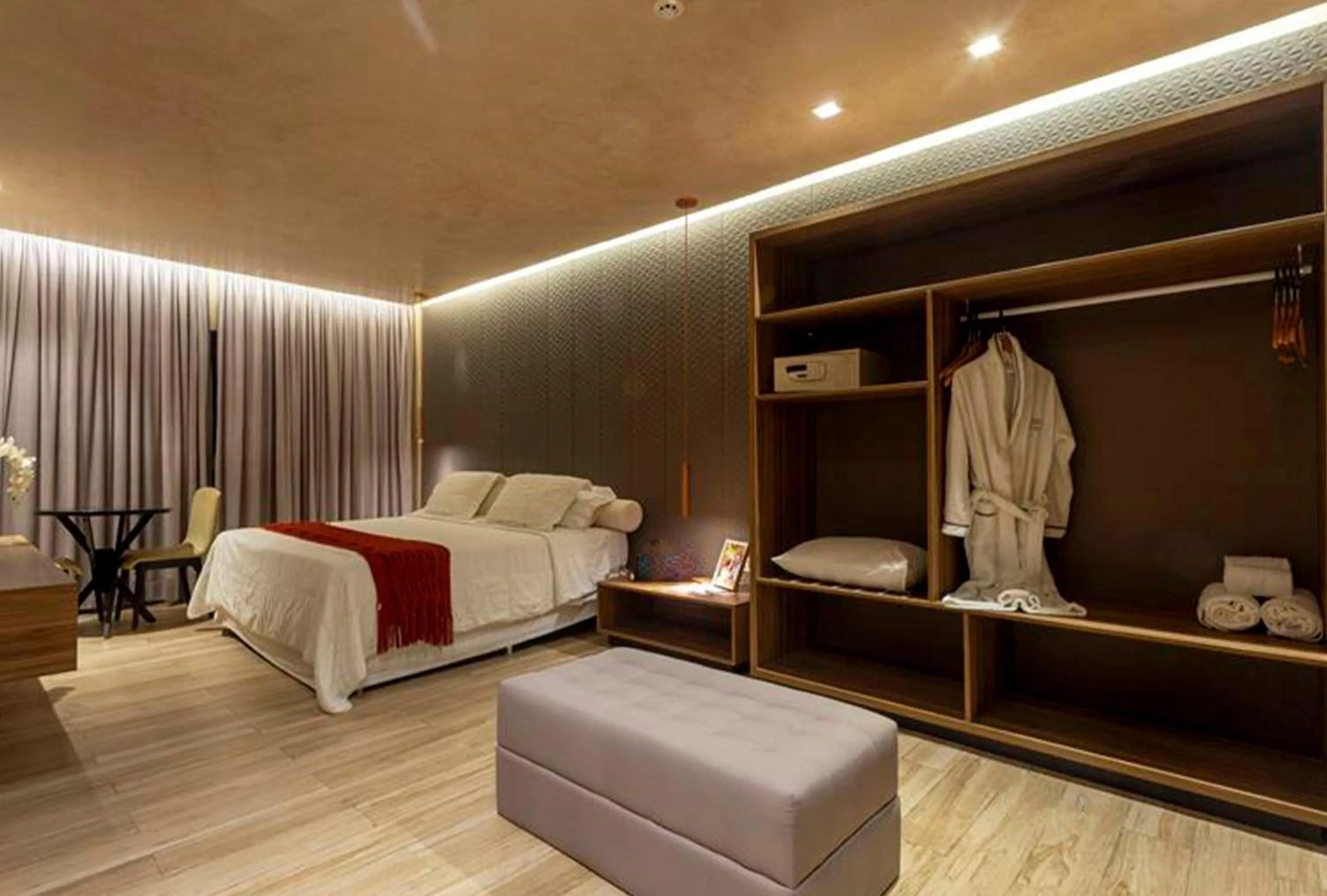 Bed in Blue Tree Towers Rio Poty