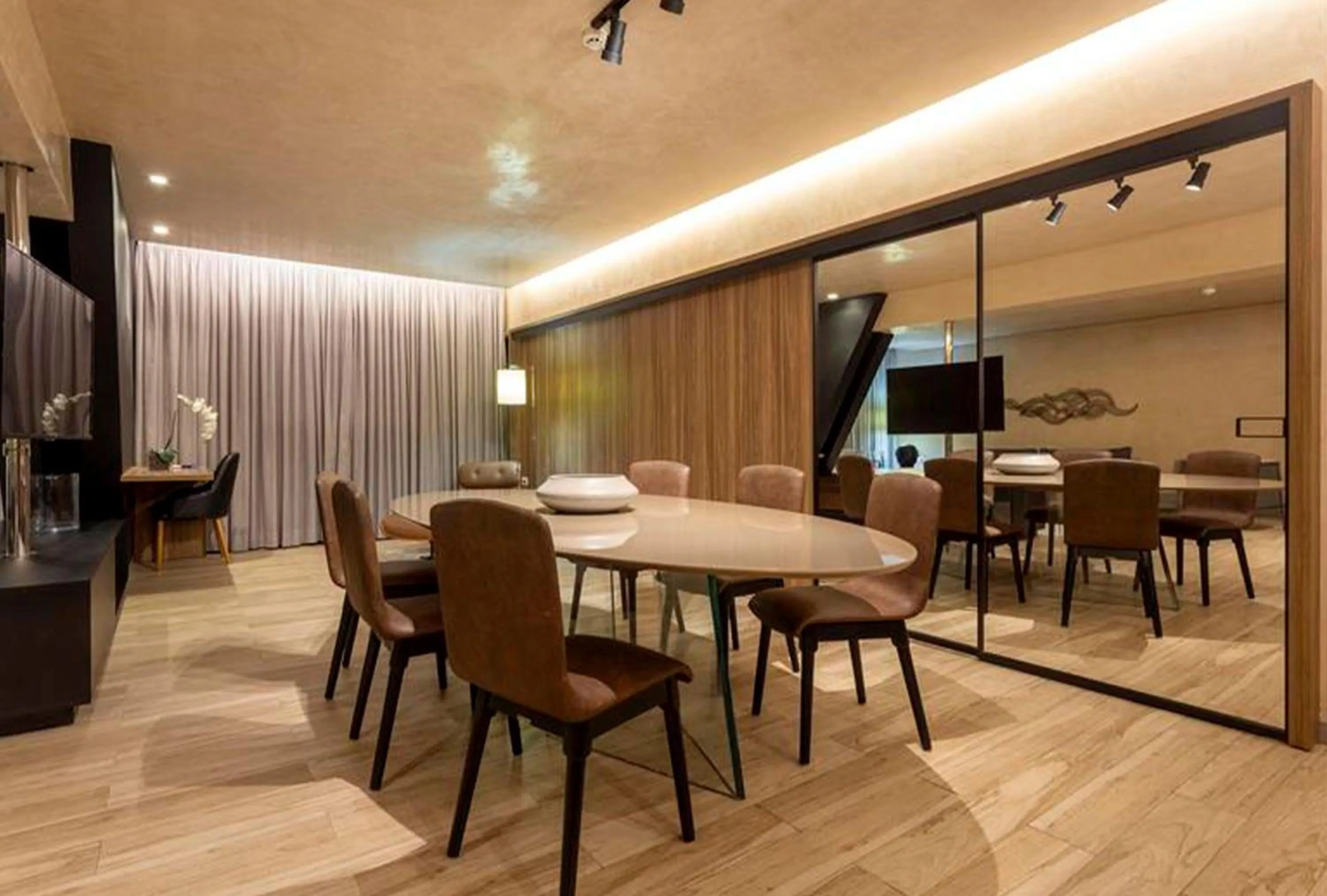 TV and multimedia in Blue Tree Towers Rio Poty