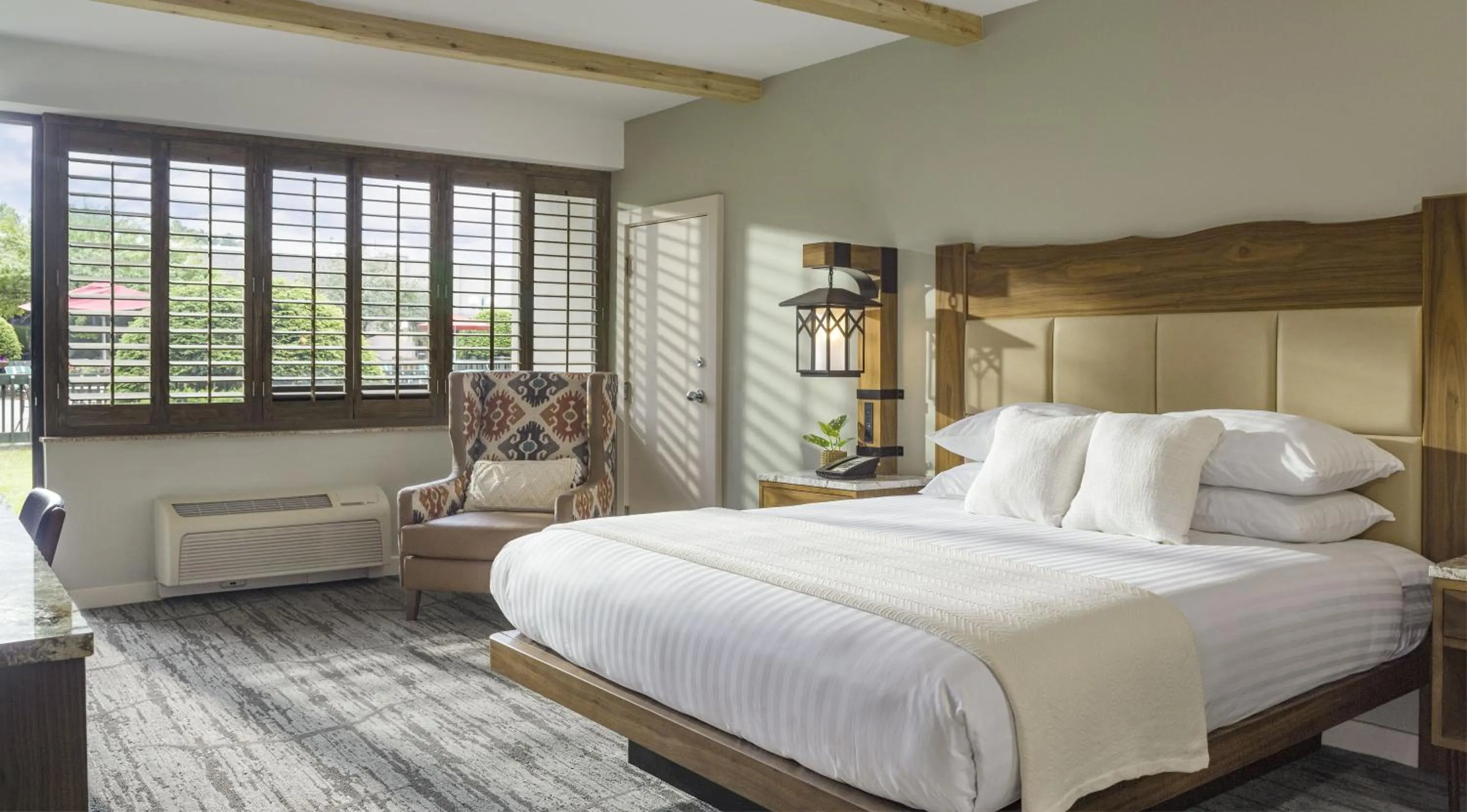 Bedroom, Bed in High Peaks Resort