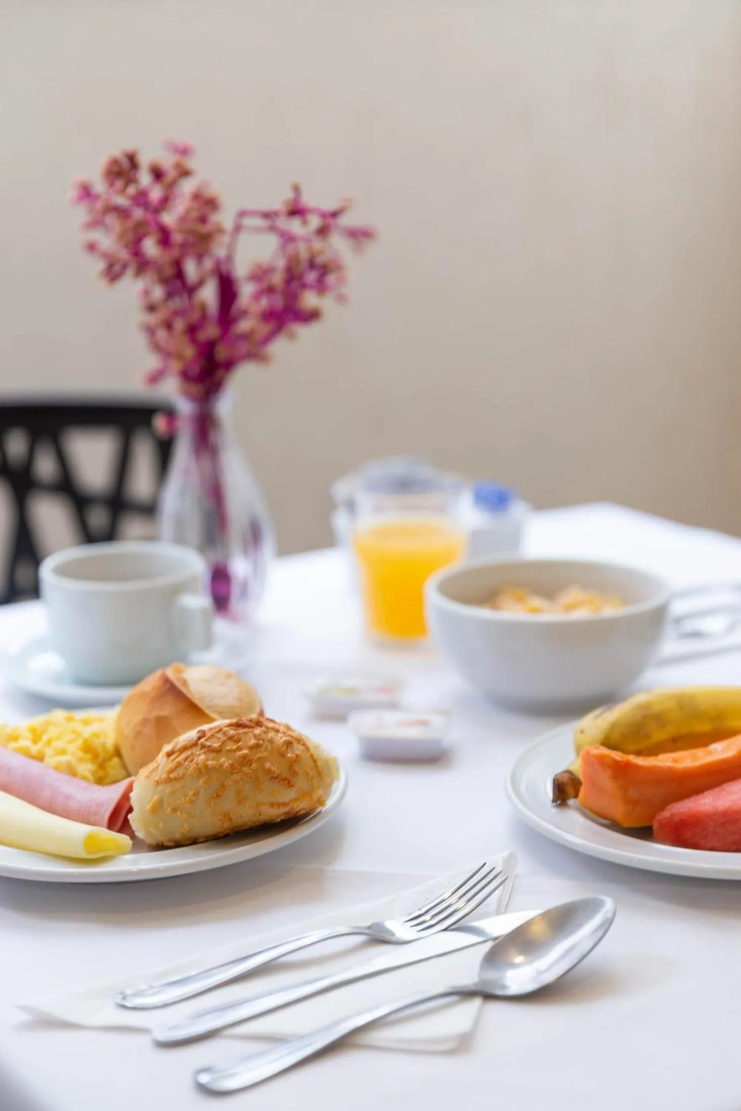 Continental breakfast in Hotel Rojas All Suite