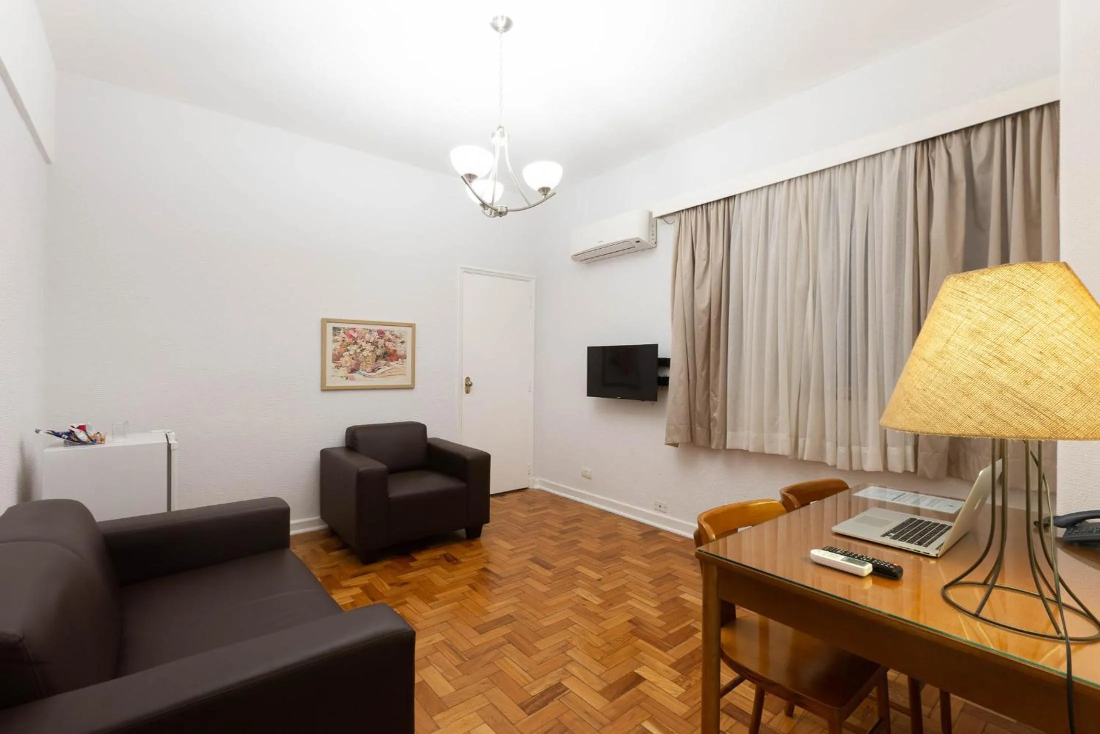 Hotel Rojas All Suite