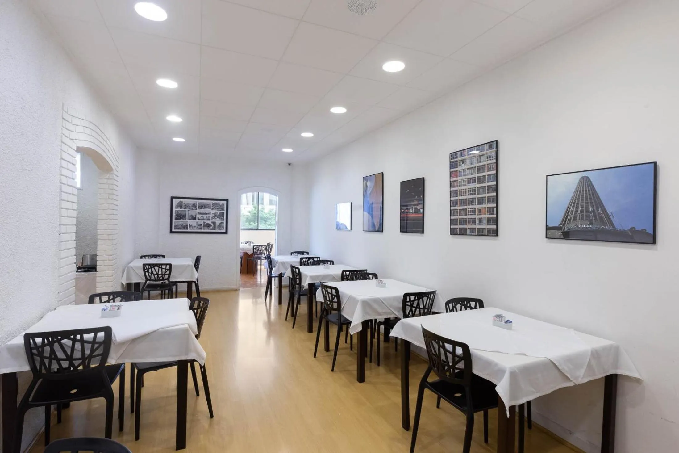 Breakfast in Hotel Rojas All Suite