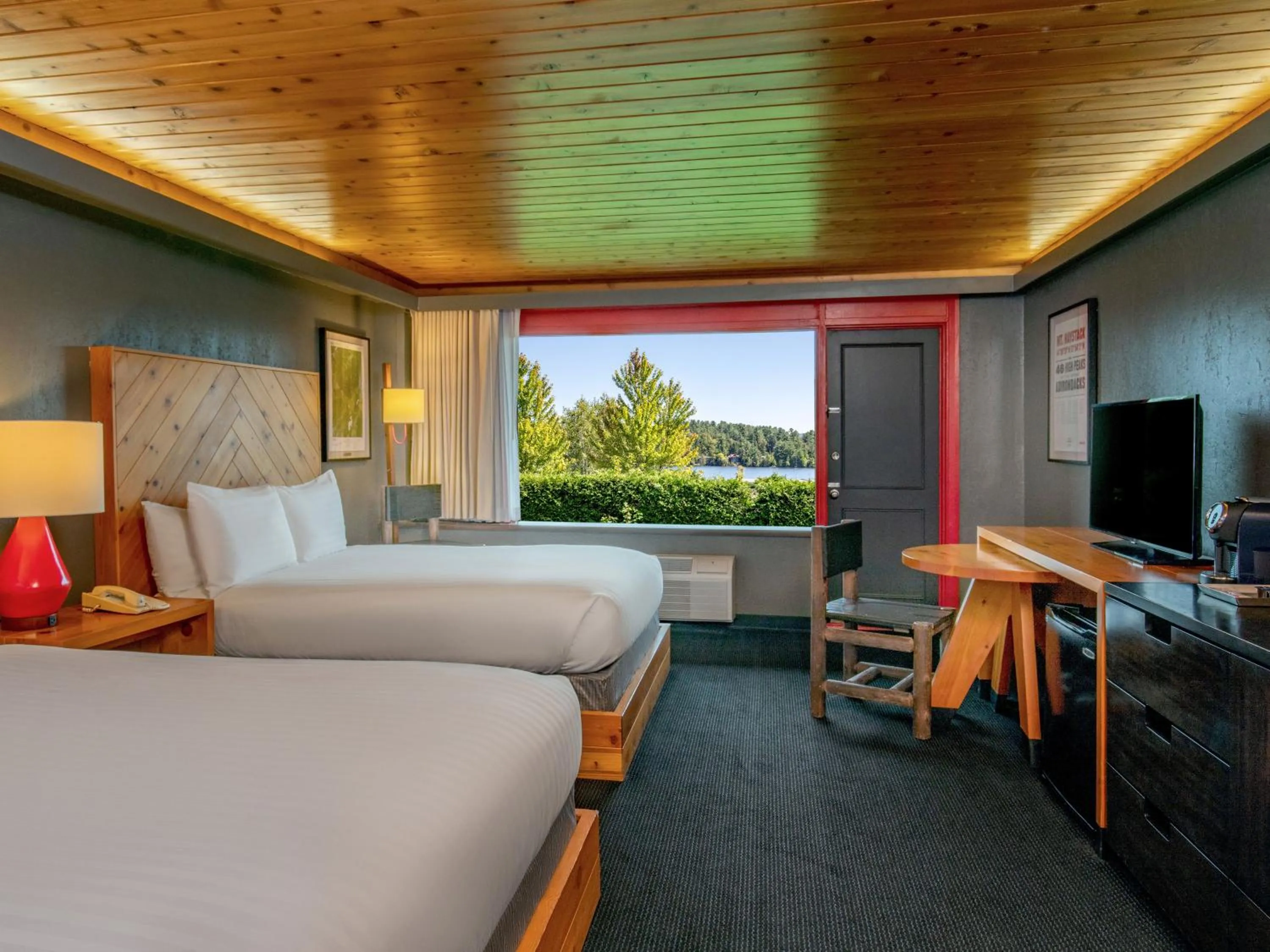 Bed in Lake House at High Peaks Resort