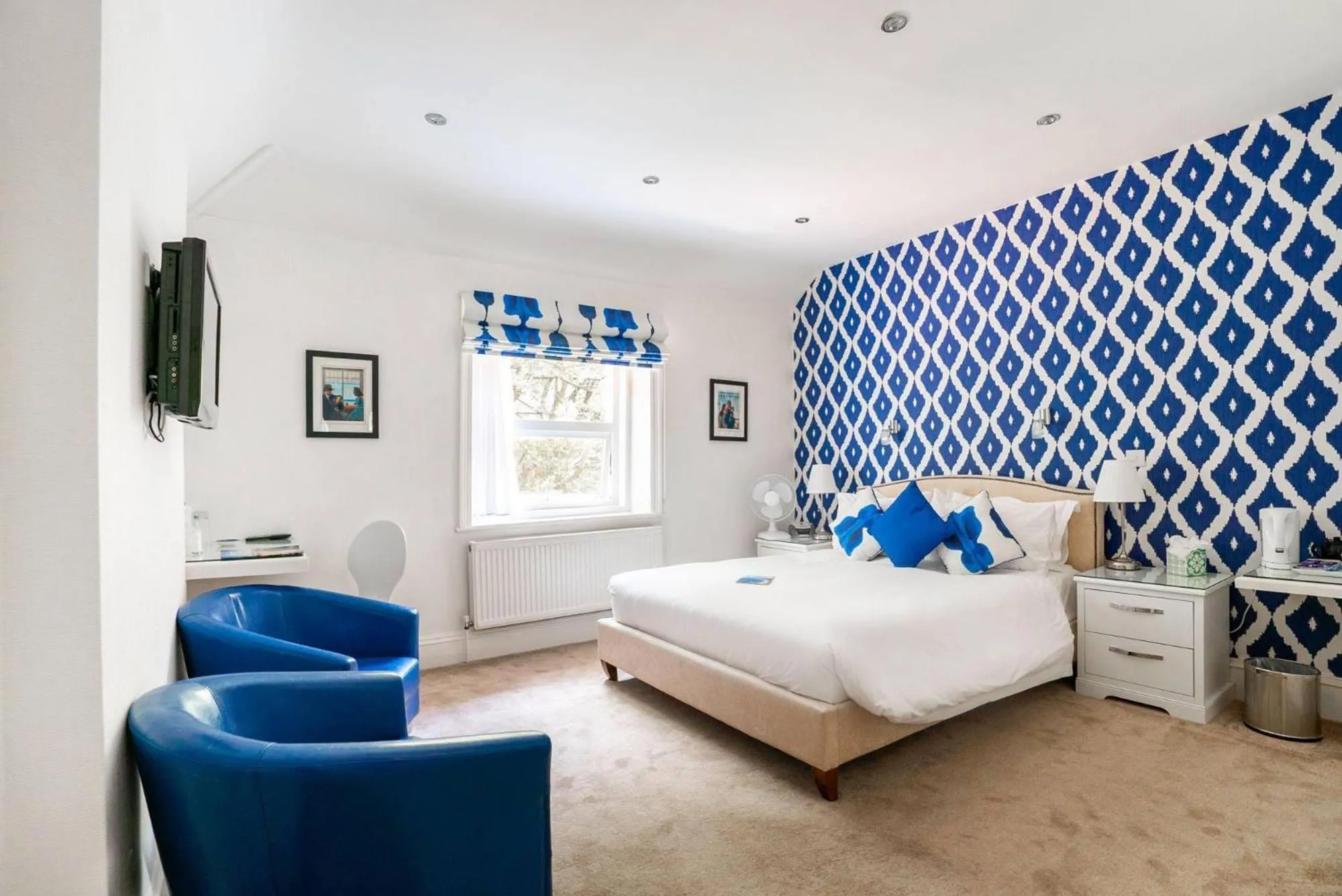 Shower, Bed in Balincourt