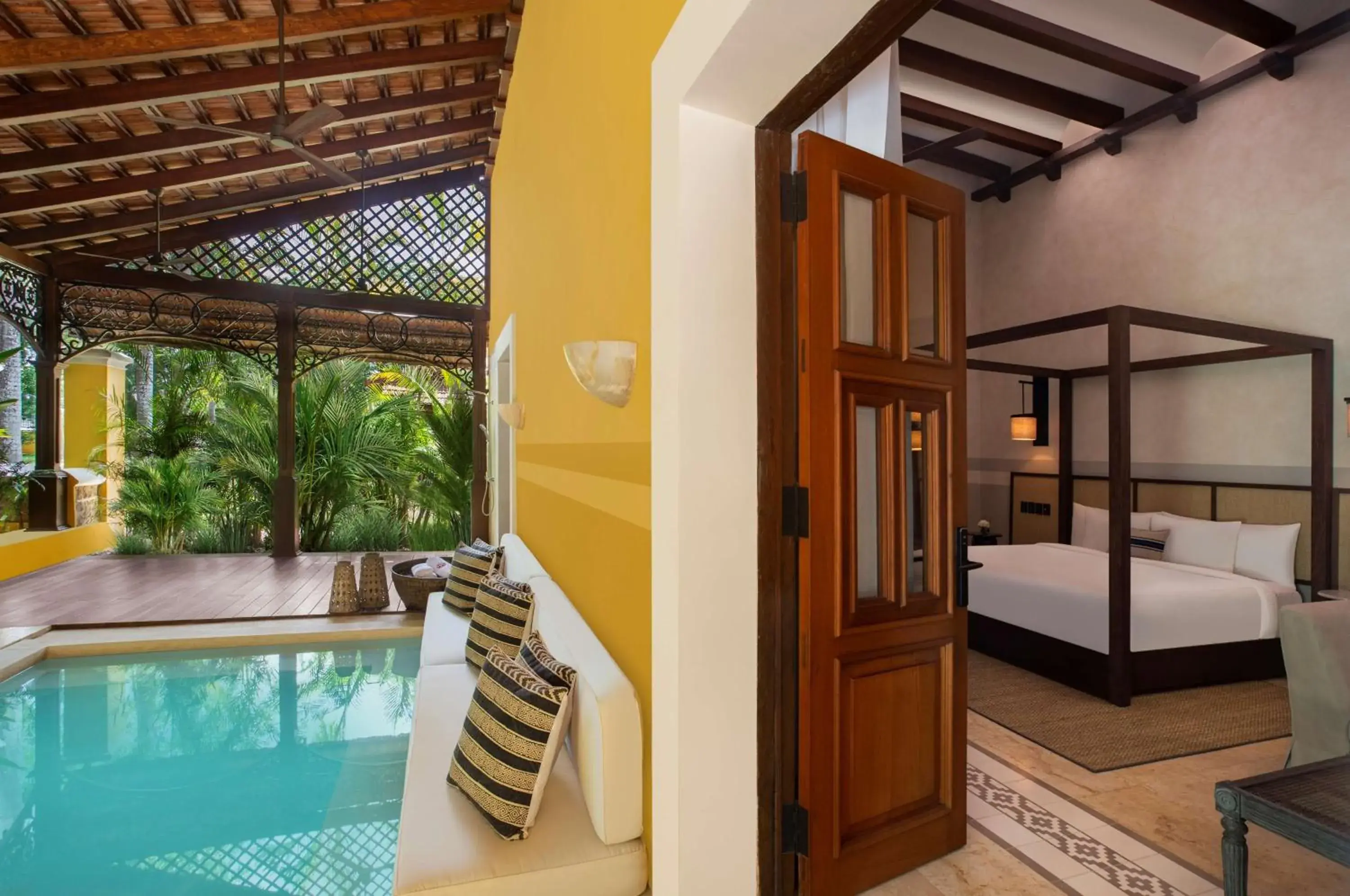 Patio, Bed in Hacienda Xcanatun, Angsana Heritage Collection Patio, Bed in Hacienda Xcanatun, Angsana Heritage Collection