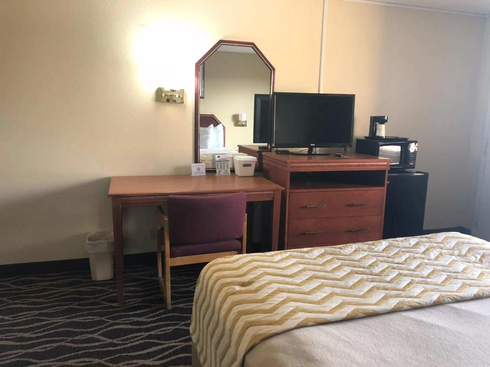 Bed in Travelodge by Wyndham Terre Haute