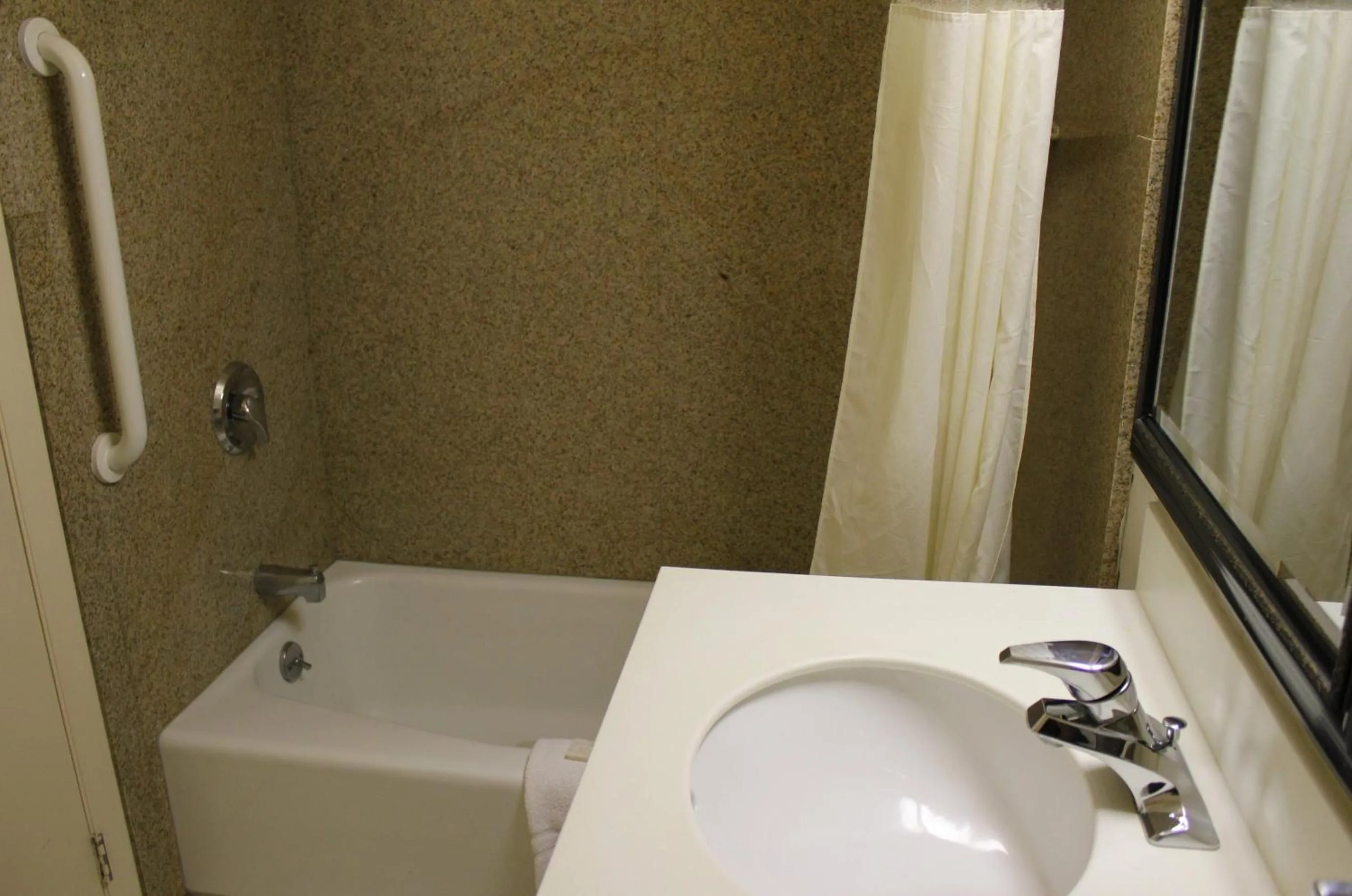 Bathroom in Budget Inn - Farmington