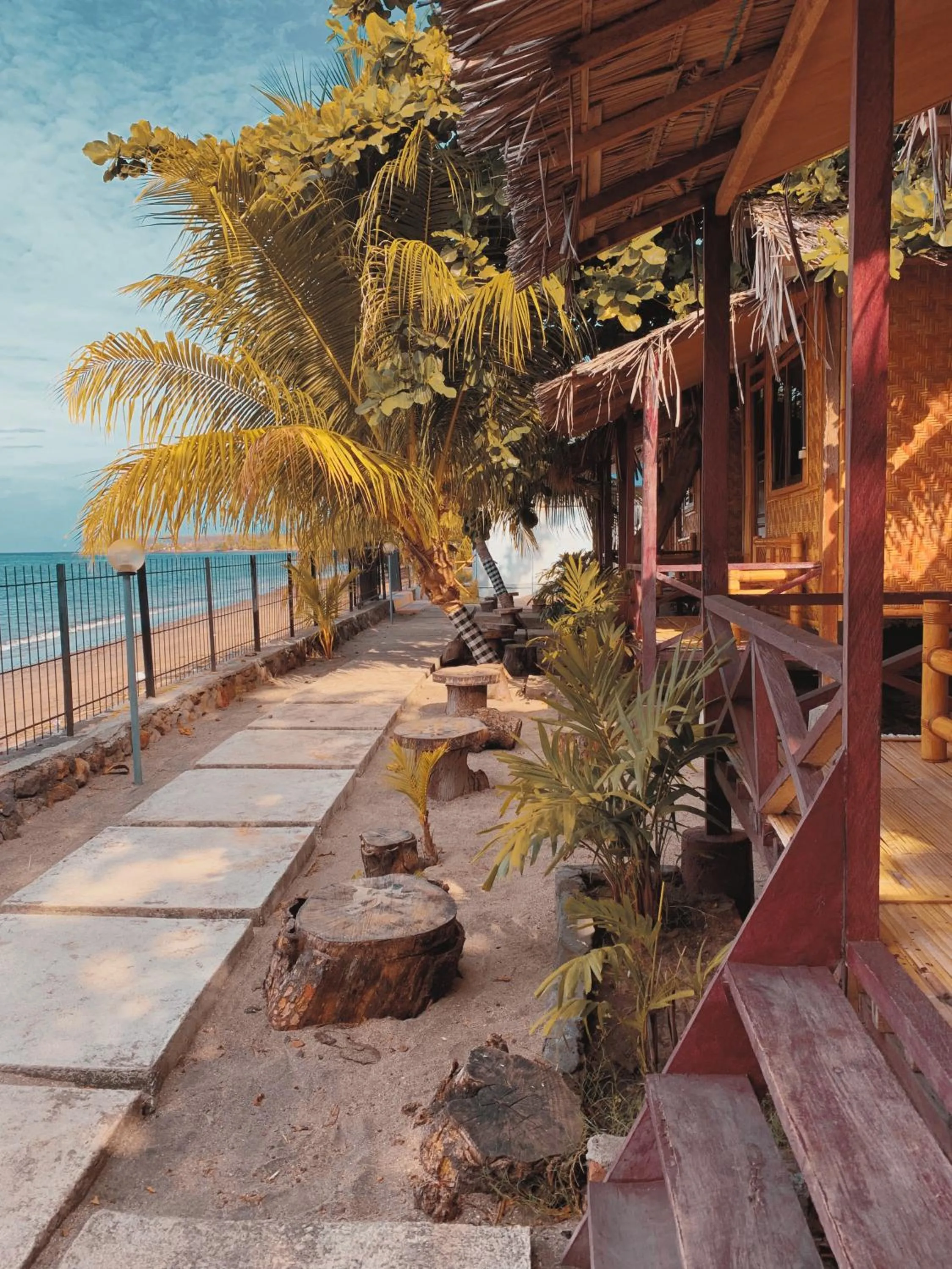 FX72 Beach Resort Maumere