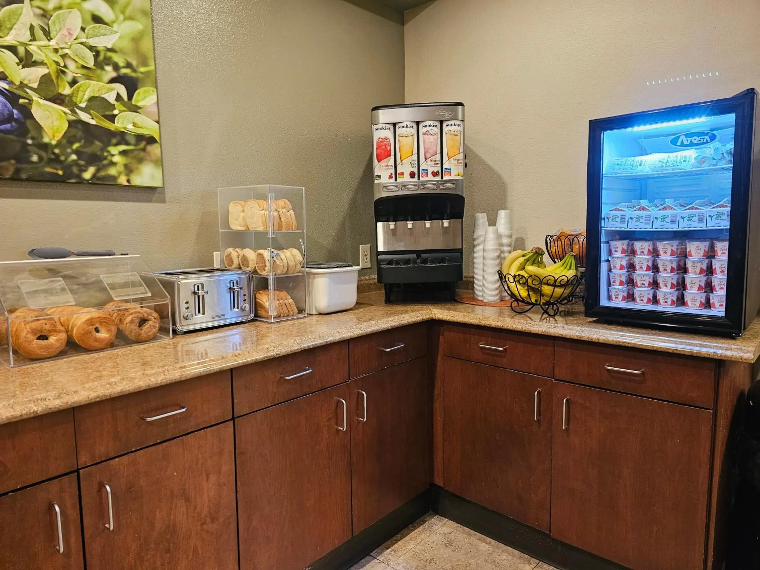 Breakfast in Broadway Inn Conference Center Breakfast in Broadway Inn Conference Center