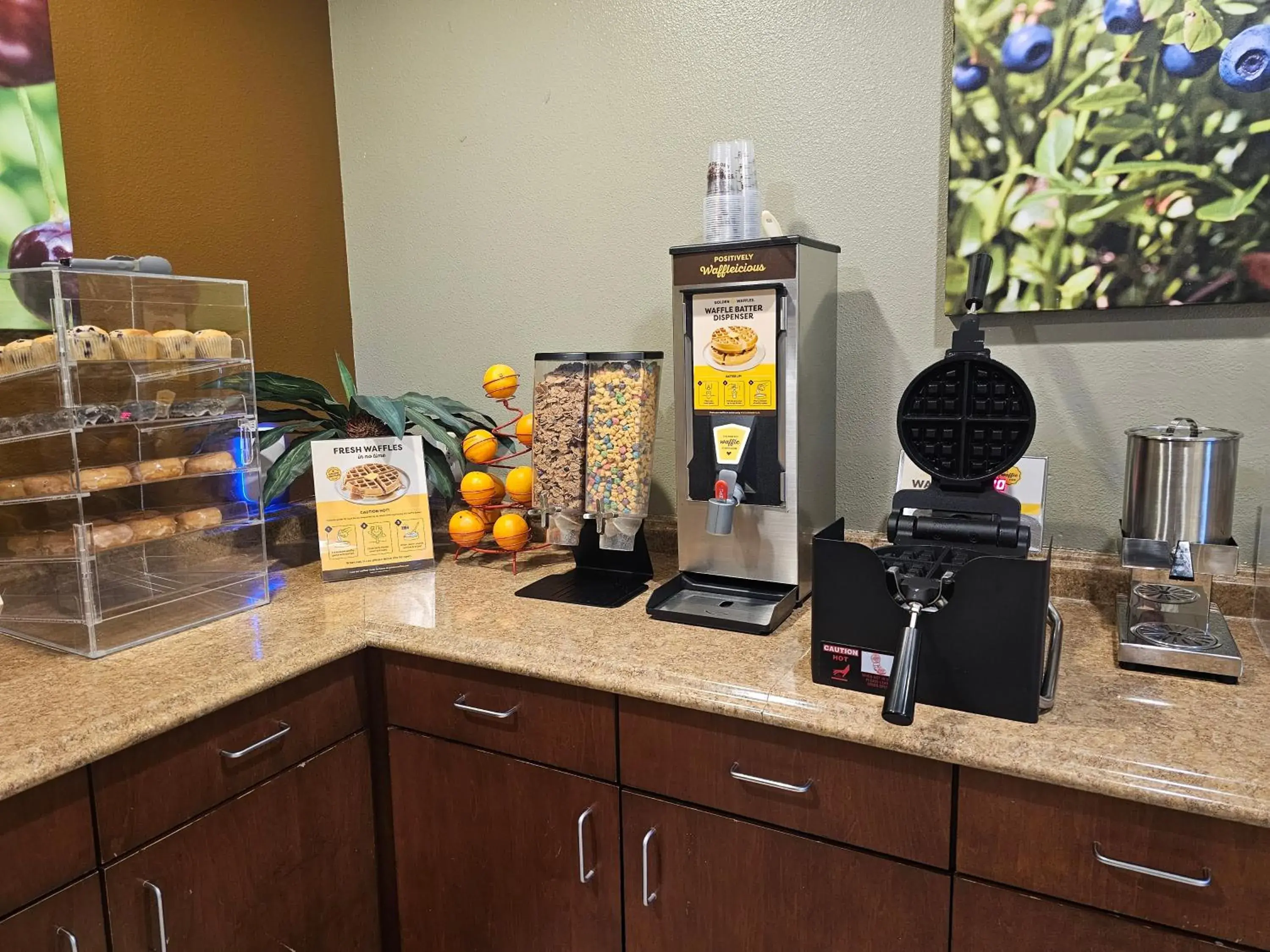 Breakfast in Broadway Inn Conference Center Breakfast in Broadway Inn Conference Center