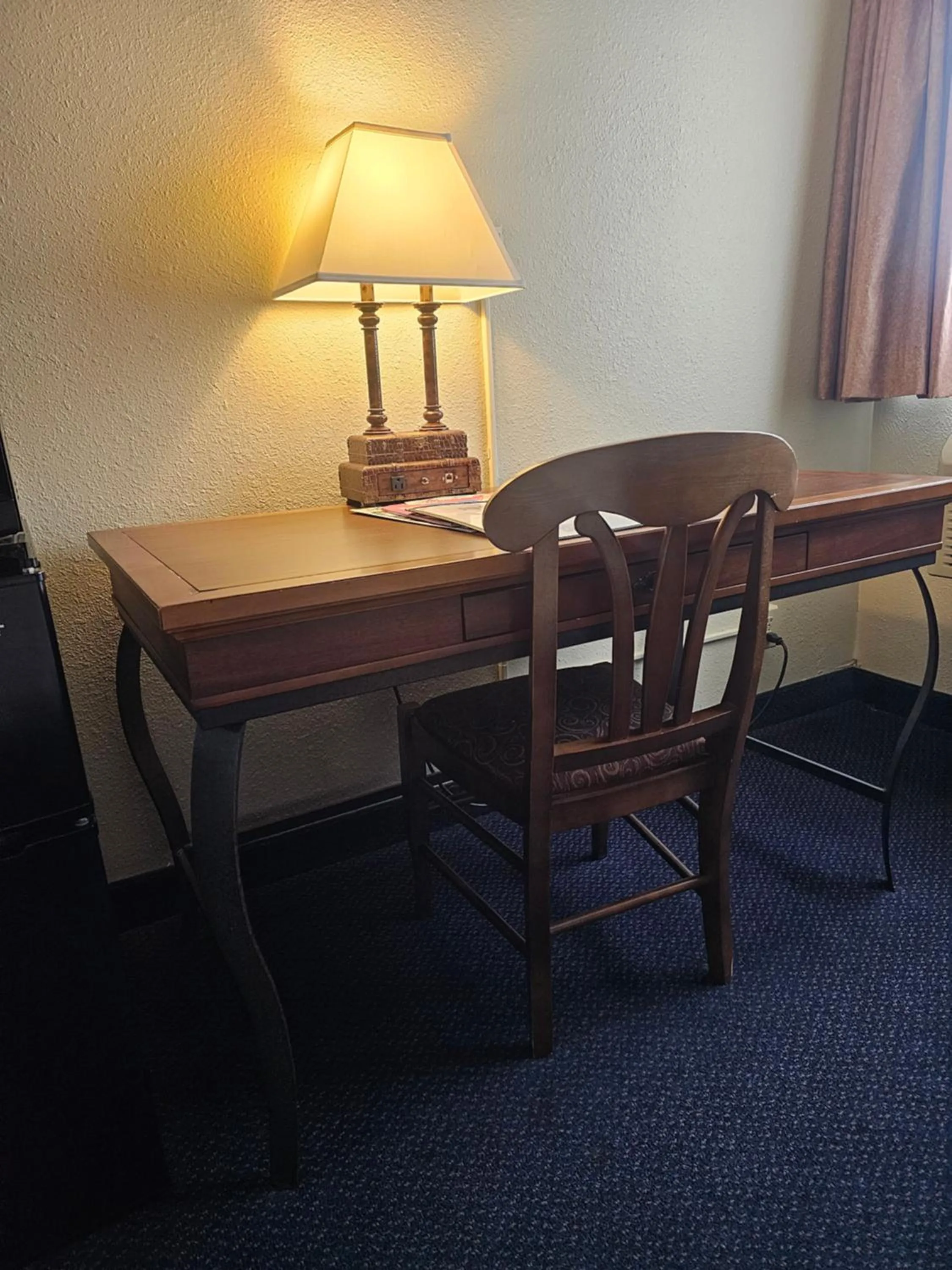 Area and facilities in Broadway Inn Conference Center