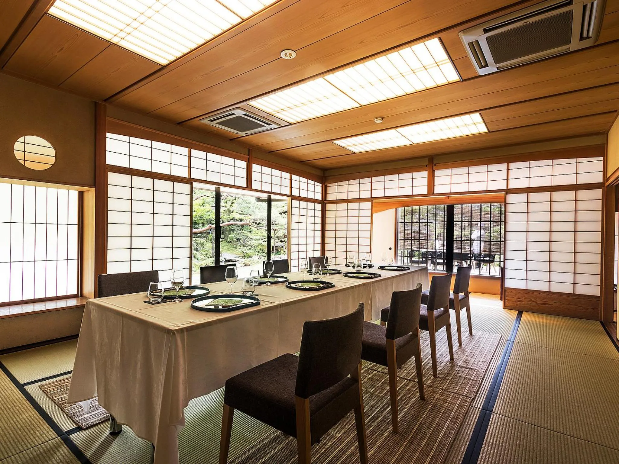 Banquet/Function facilities in Nanzenji sando KIKUSUI