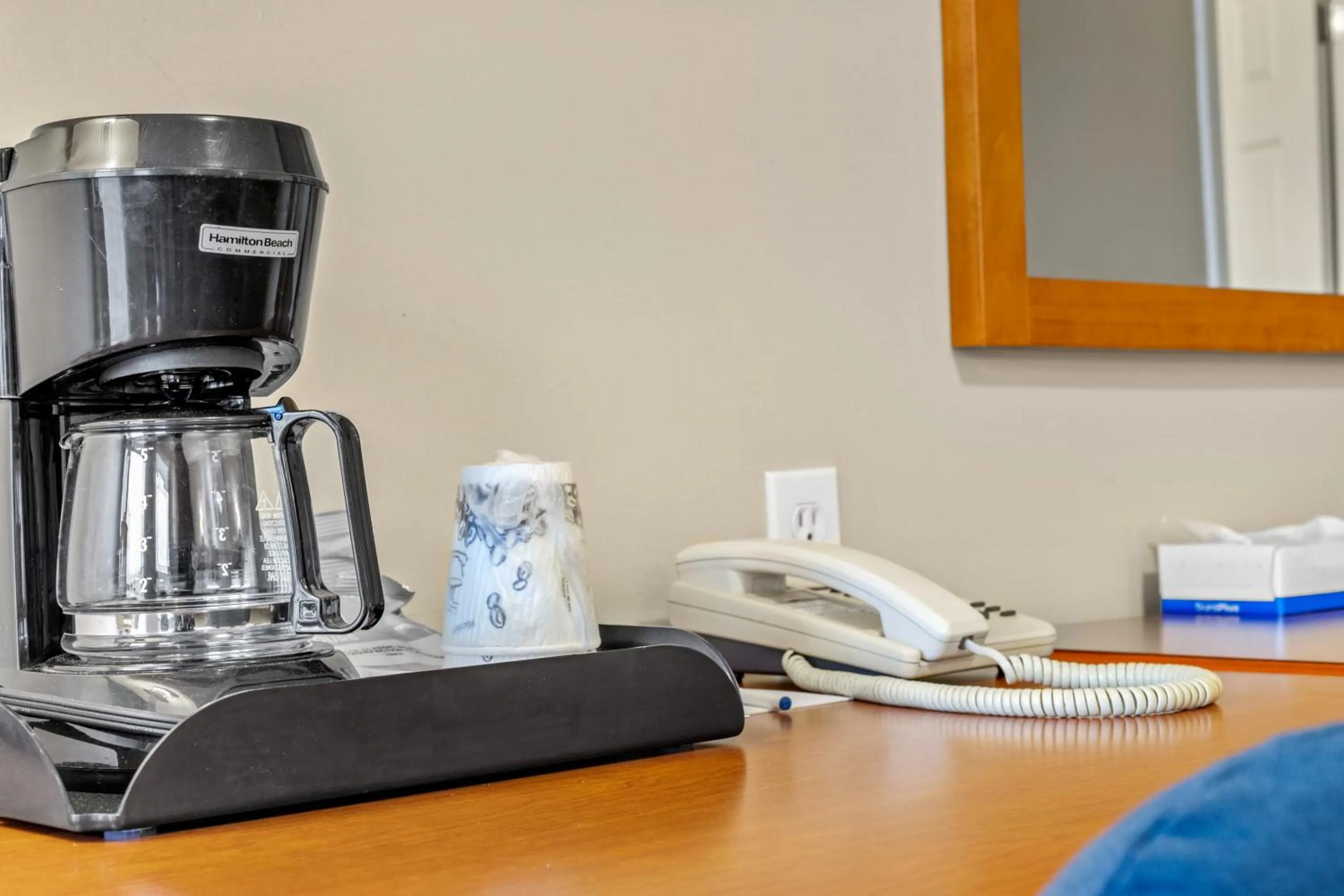Coffee/tea facilities in Nights Inn Owen Sound