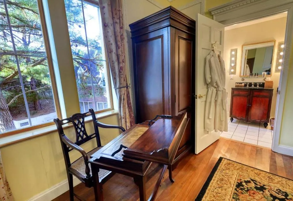 Seating area in Wedmore Place