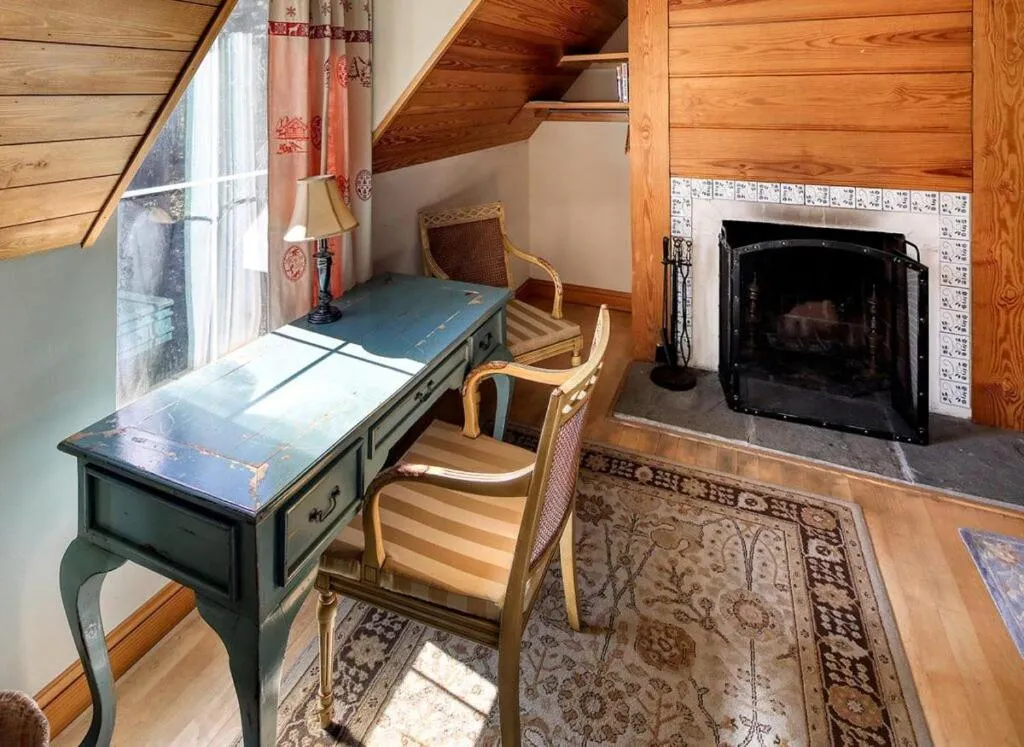 Seating area in Wedmore Place