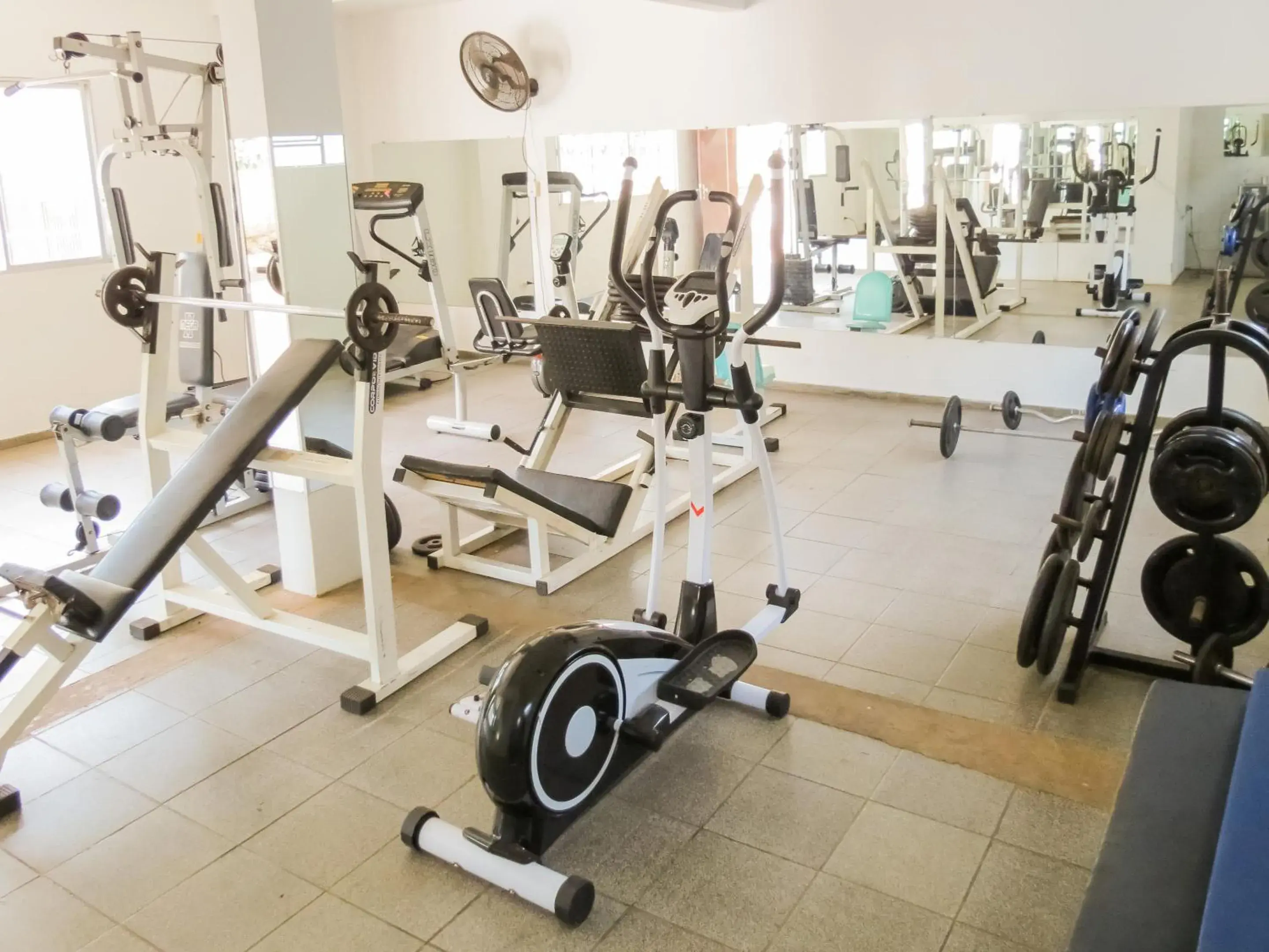 Fitness centre/facilities in Hotel Monalisa Fitness centre/facilities in Hotel Monalisa