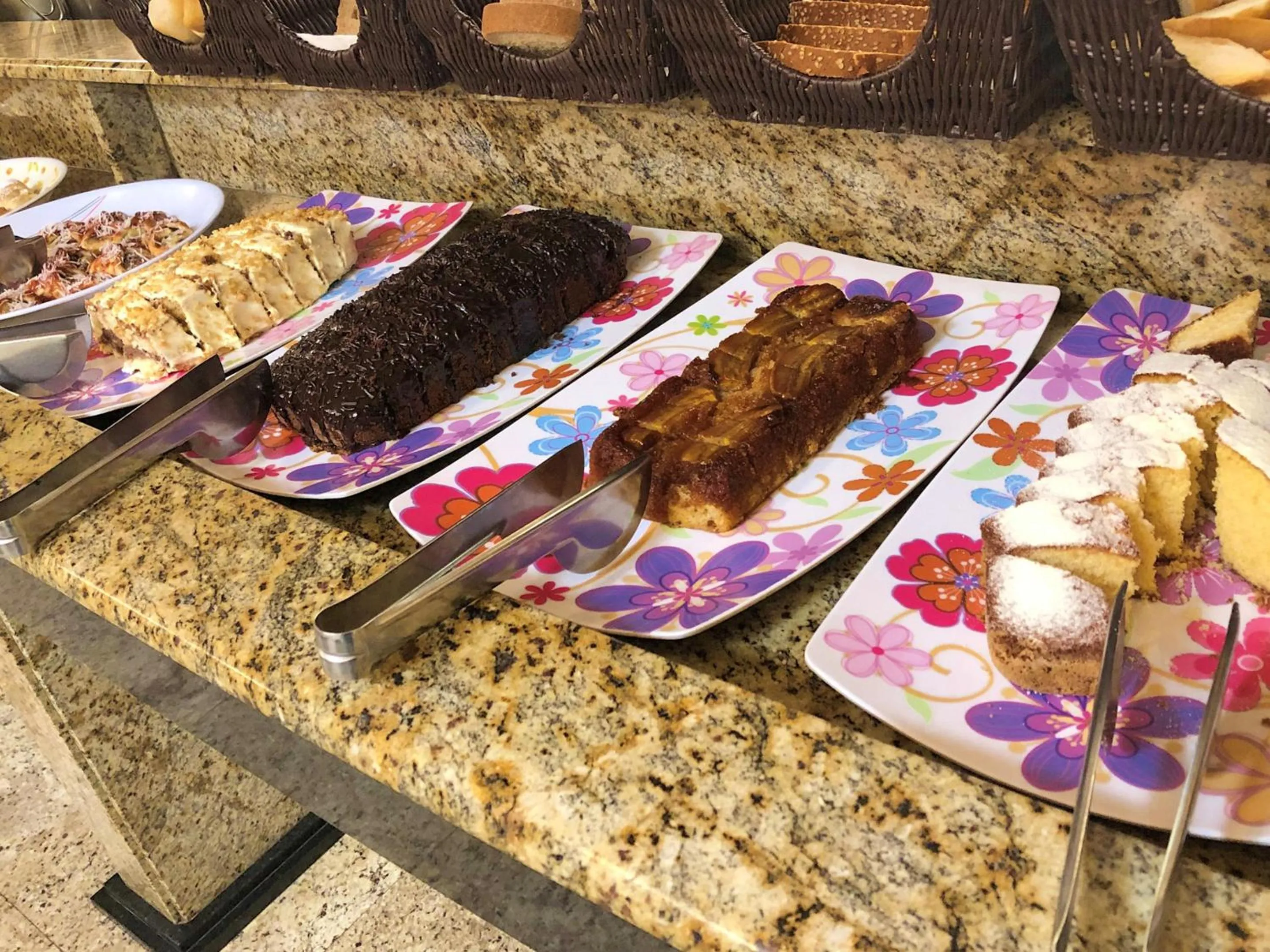 Buffet breakfast in Hotel Monalisa