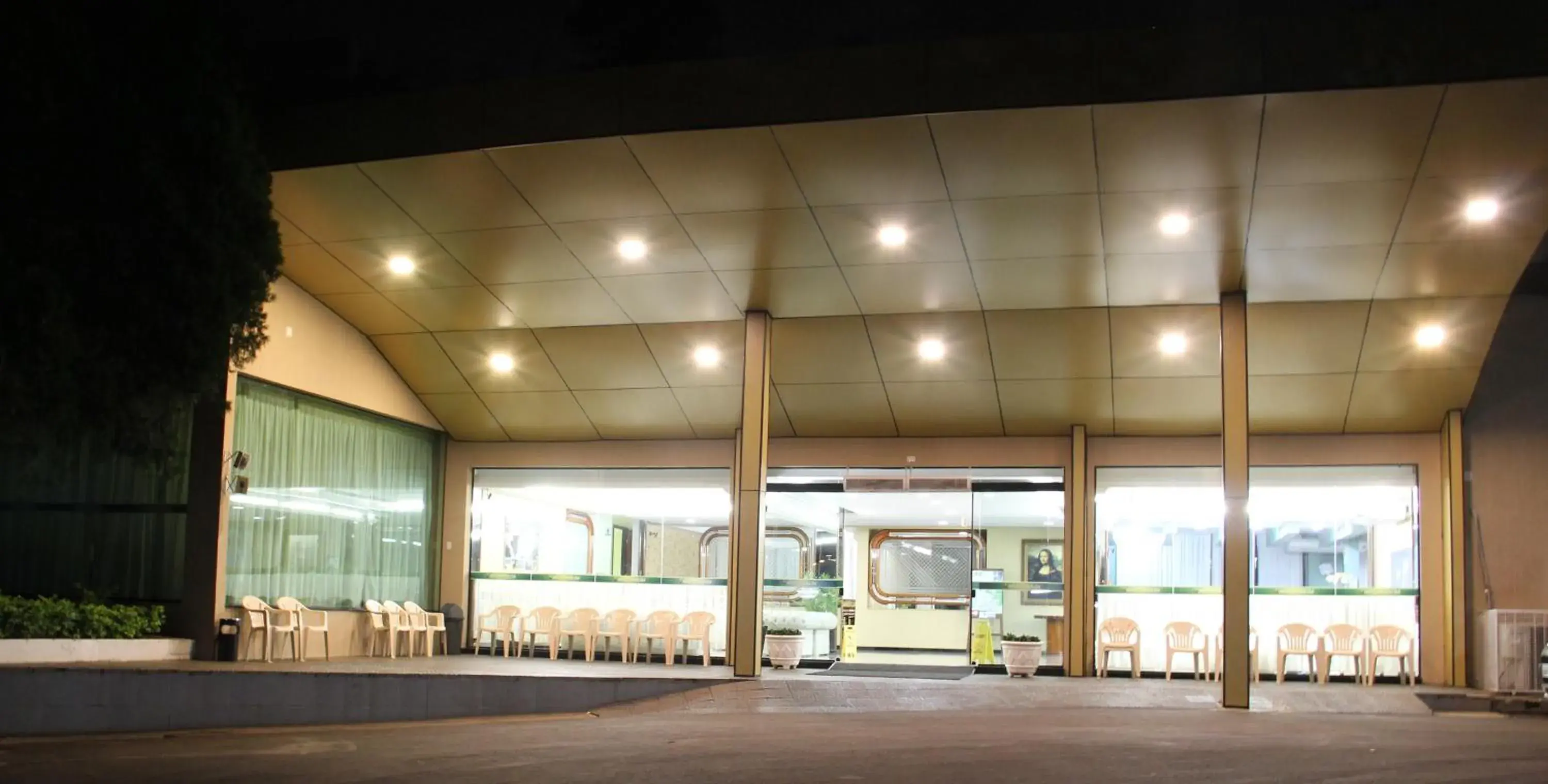 Property building in Hotel Monalisa Property building in Hotel Monalisa