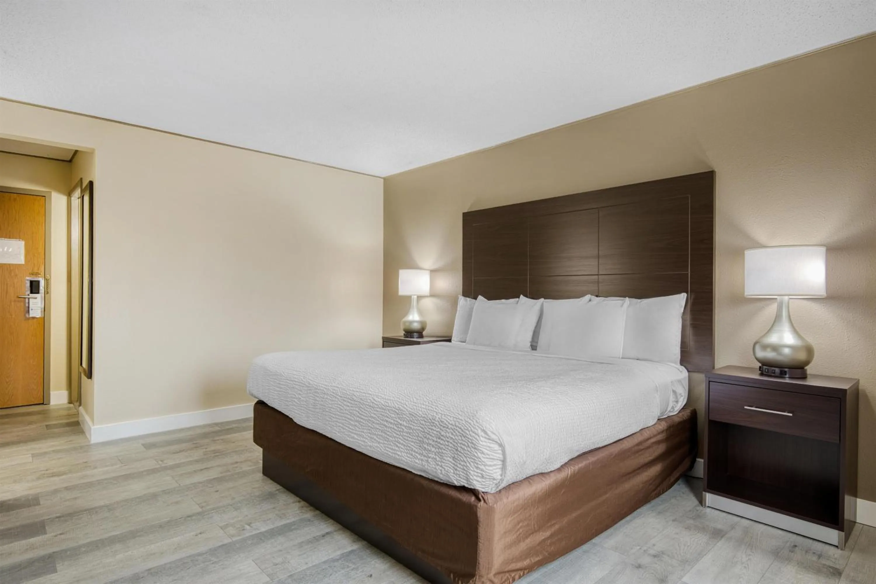 Bedroom, Bed in SureStay by Best Western Massena