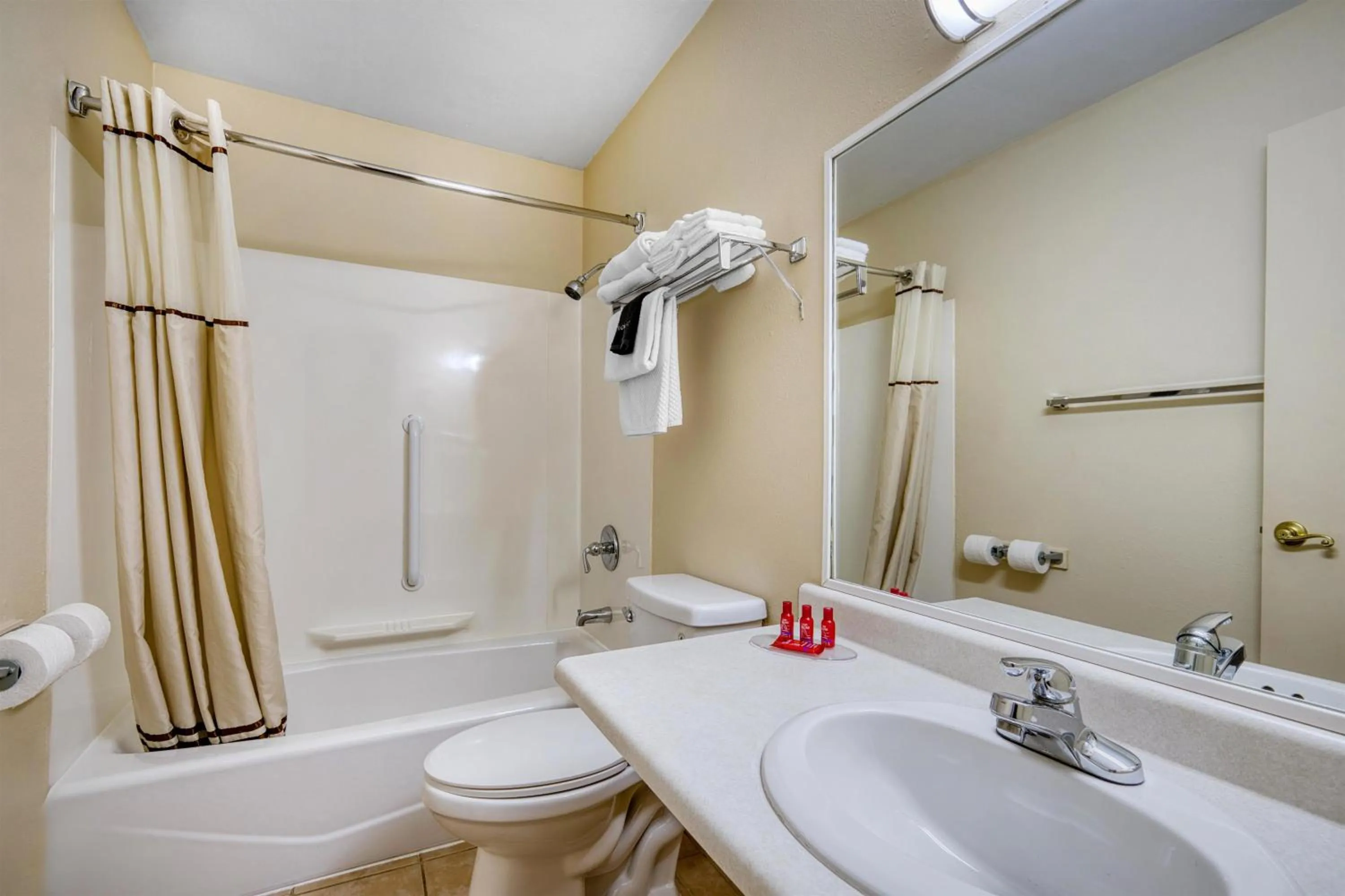 Bathroom in SureStay by Best Western Massena