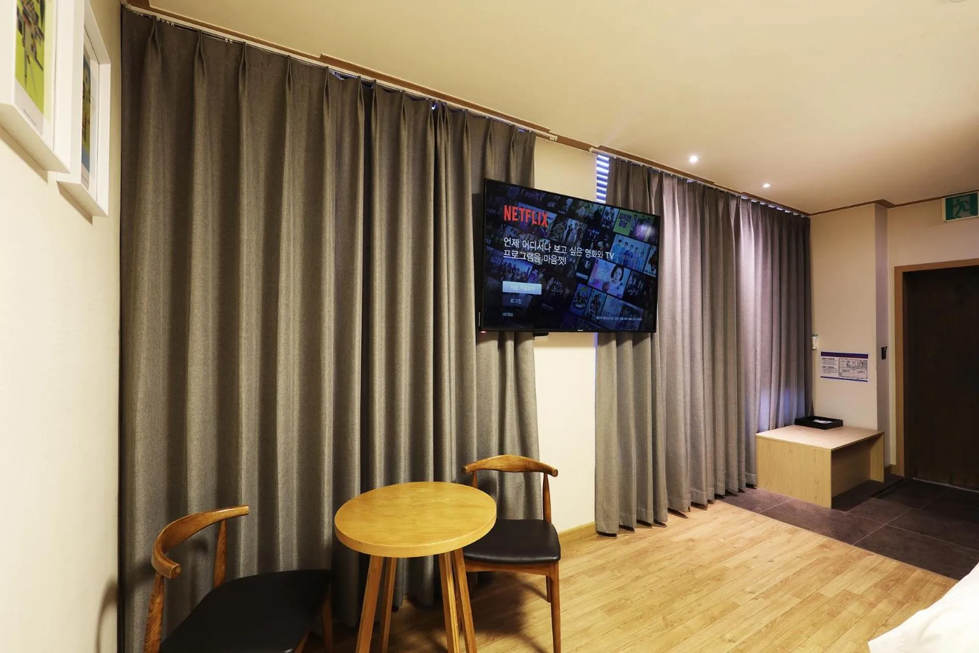 Living room in BOLTON Hotel