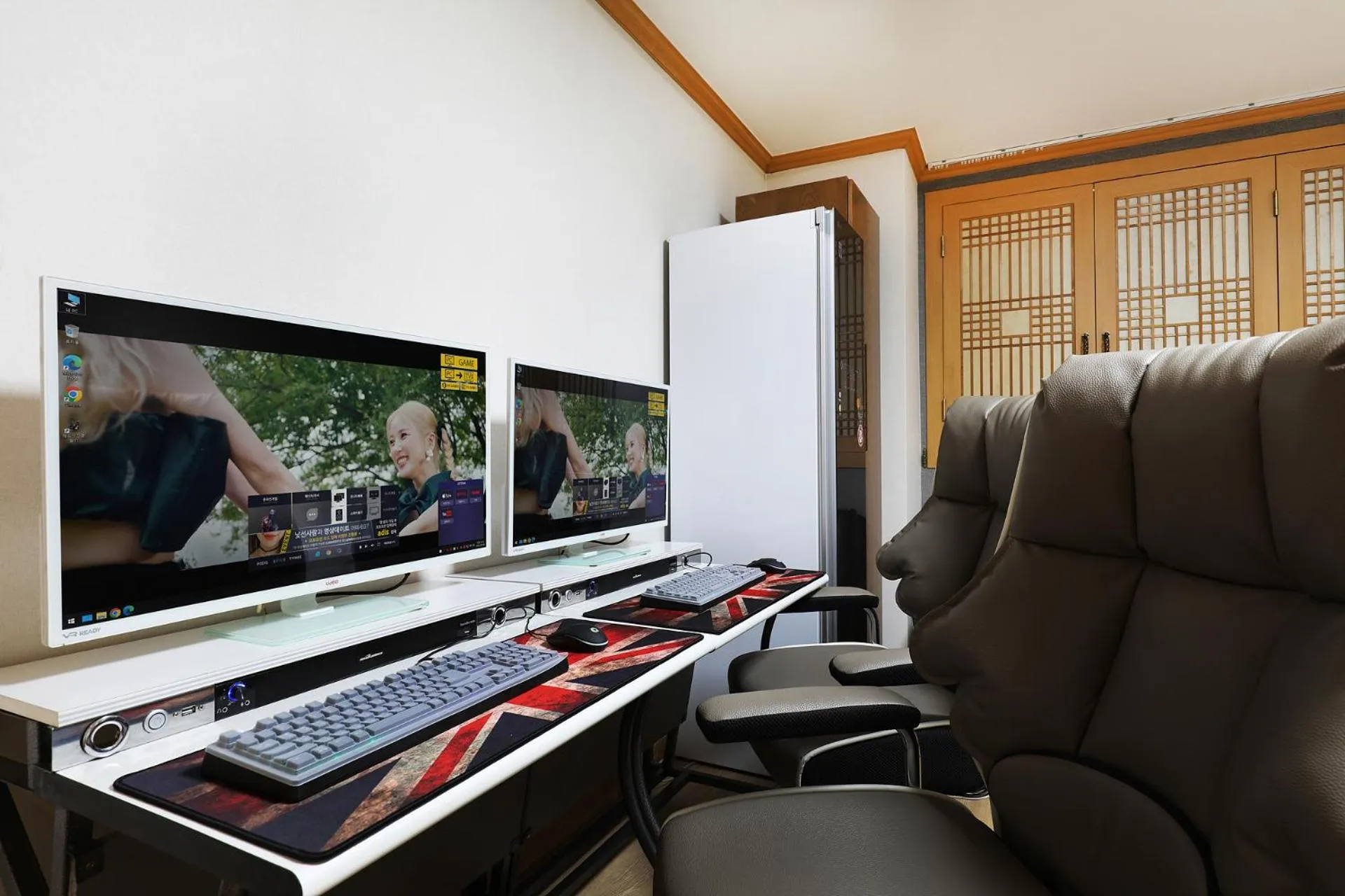 TV and multimedia in BOLTON Hotel