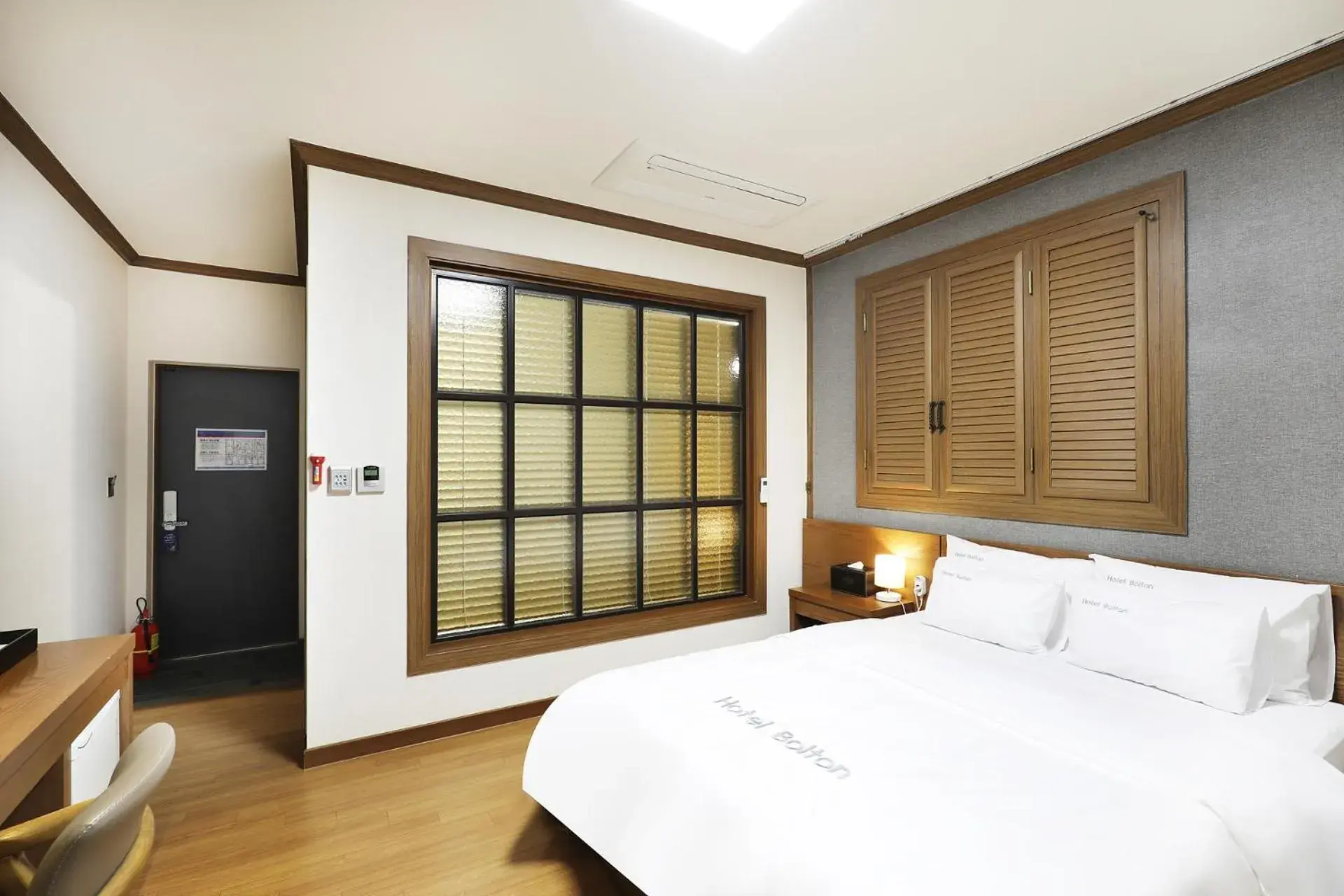 Bedroom, Bed in BOLTON Hotel Bedroom, Bed in BOLTON Hotel